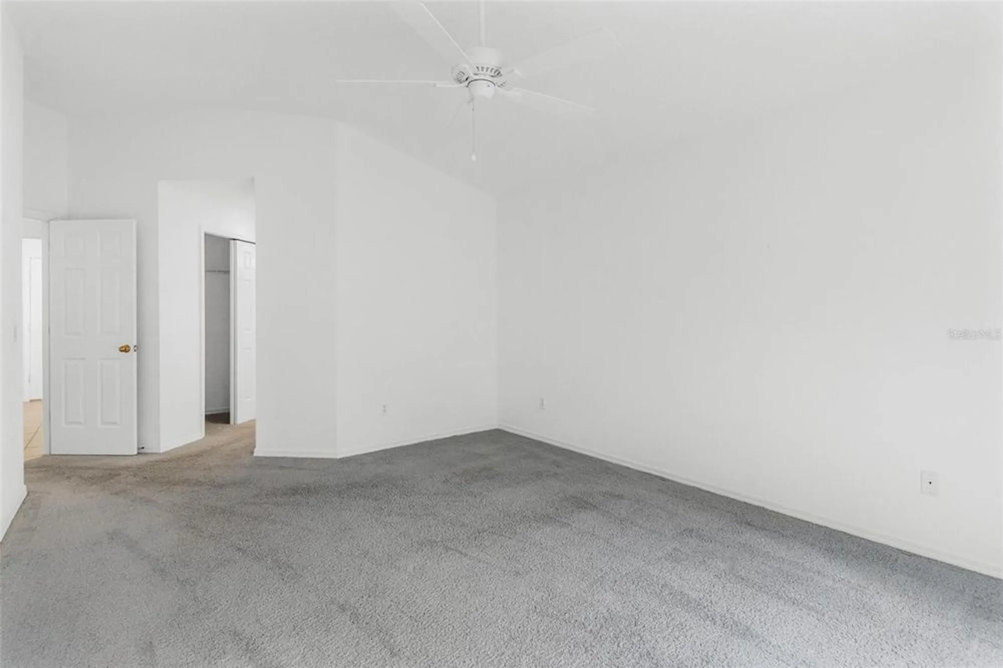 Property Slideshow image 13 of 39 | 7023 arcadian ct, Mount Dora, FL, 32757