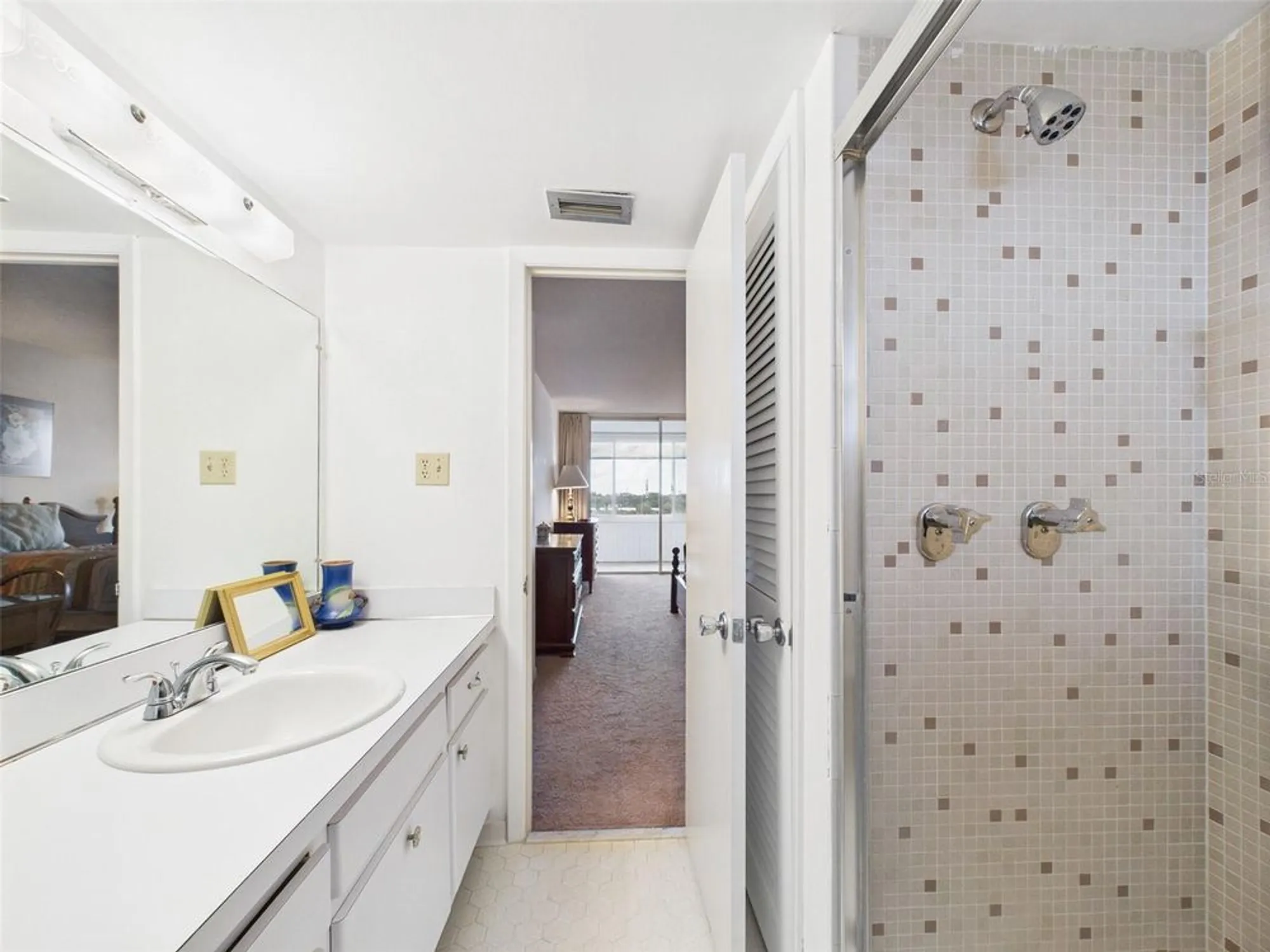 Property Slideshow image 32 of 65 | 700 mirror ter 702, Winter Haven, FL, 33881