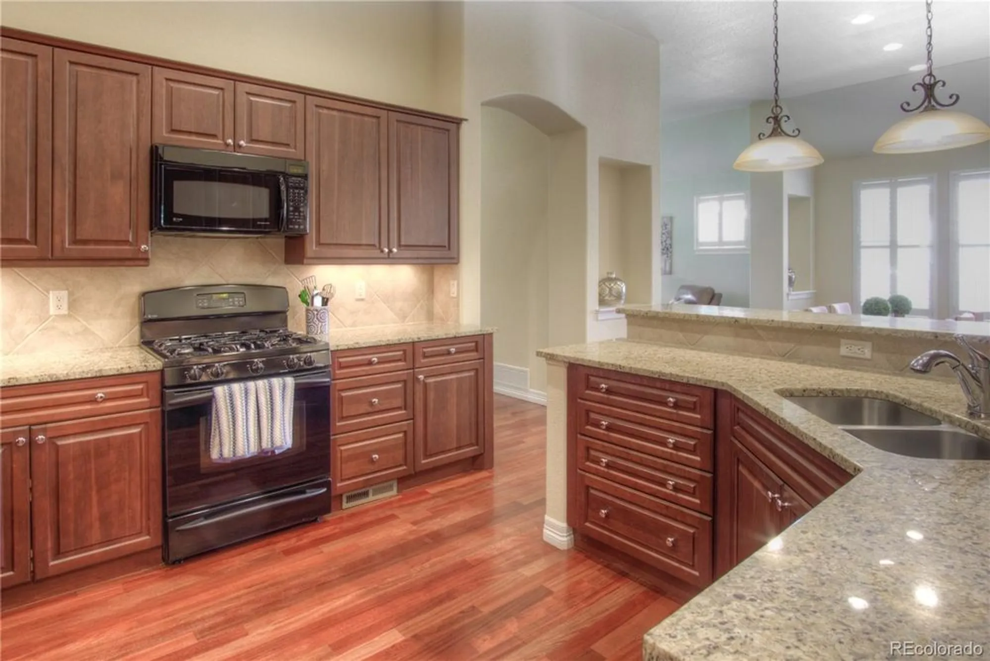 Property Slideshow image 17 of 49 | 8594 w quarto ave, Littleton, CO, 80128
