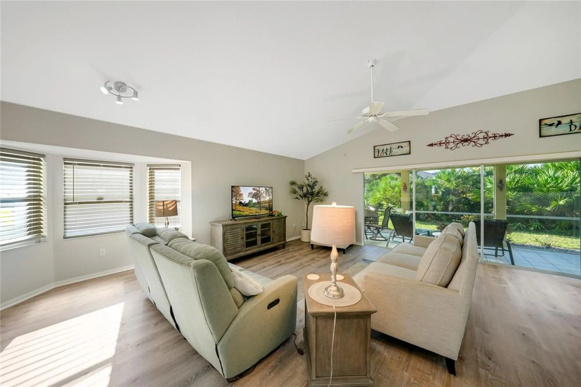 Property Slideshow image 10 of 30 | 3985 cape cole blvd, Punta Gorda, FL, 33955
