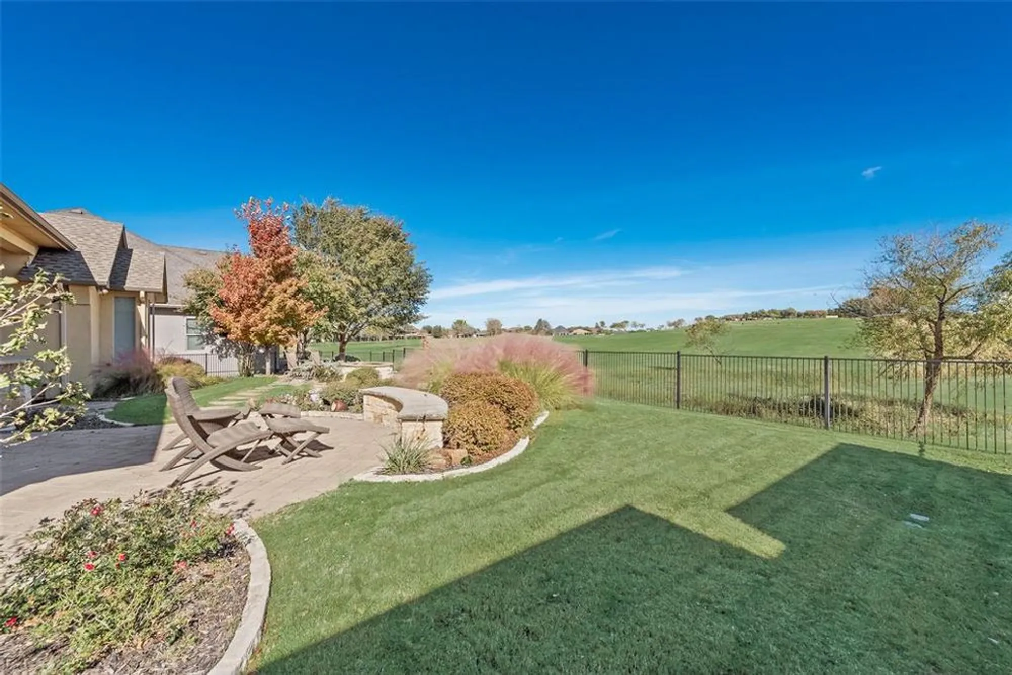 Property Slideshow image 30 of 32 | 11532 southerland dr, Denton, TX, 76207