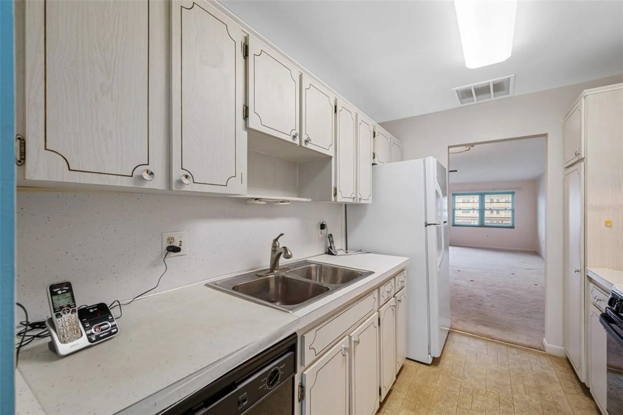 Property Slideshow image 6 of 44 | 5521 80th st n unit 310, St Petersburg, FL, 33709