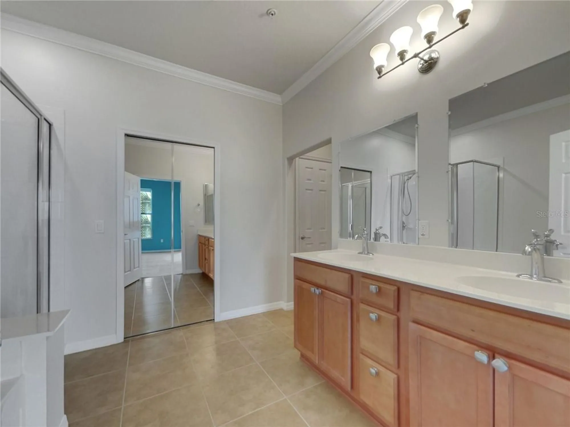 Property Slideshow image 15 of 29 | 1181 burgos dr # 406, Sarasota, FL, 34238