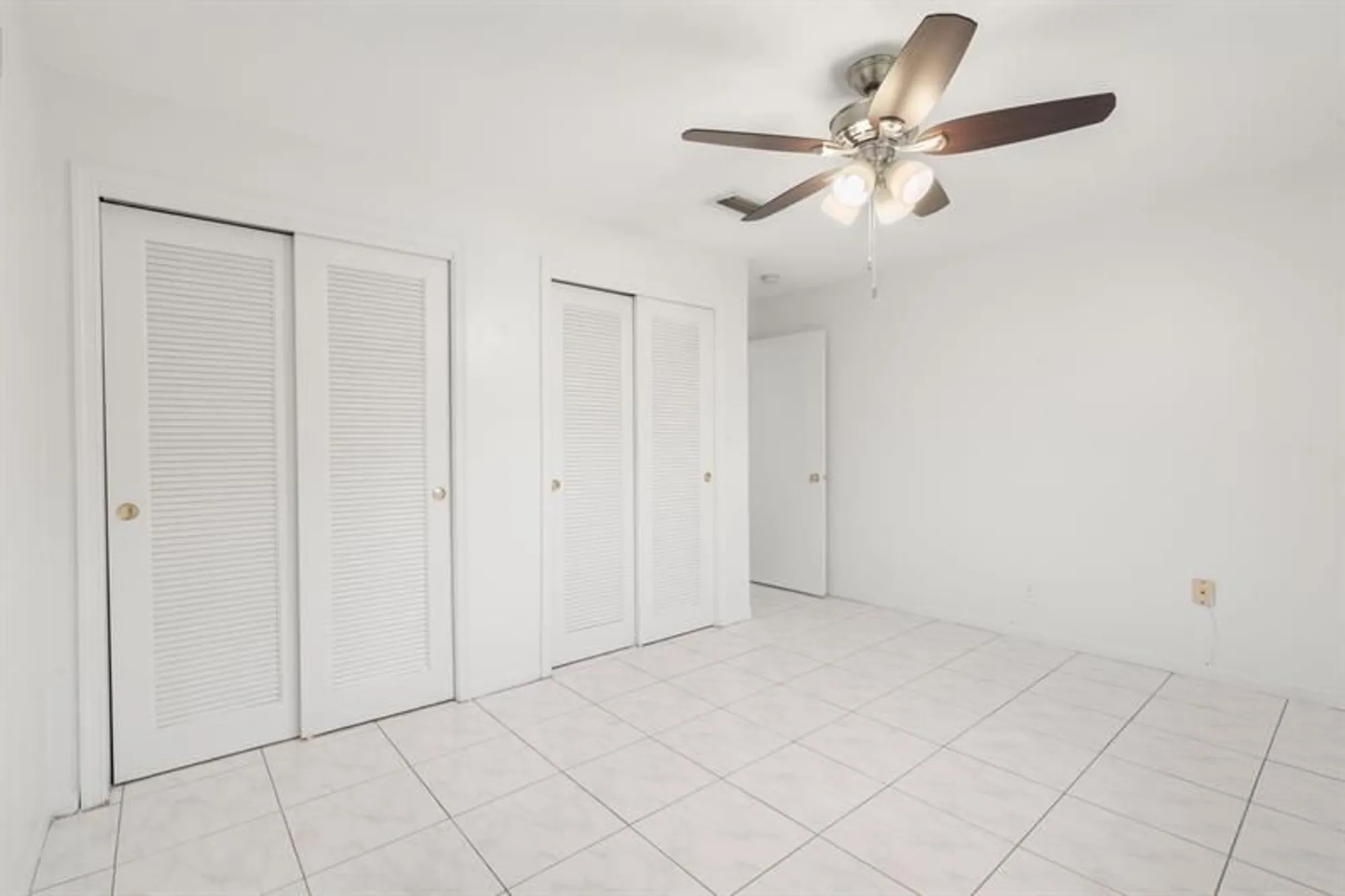 Property Slideshow image 15 of 34 | 1165 nw 67th ave, Margate, FL, 33063