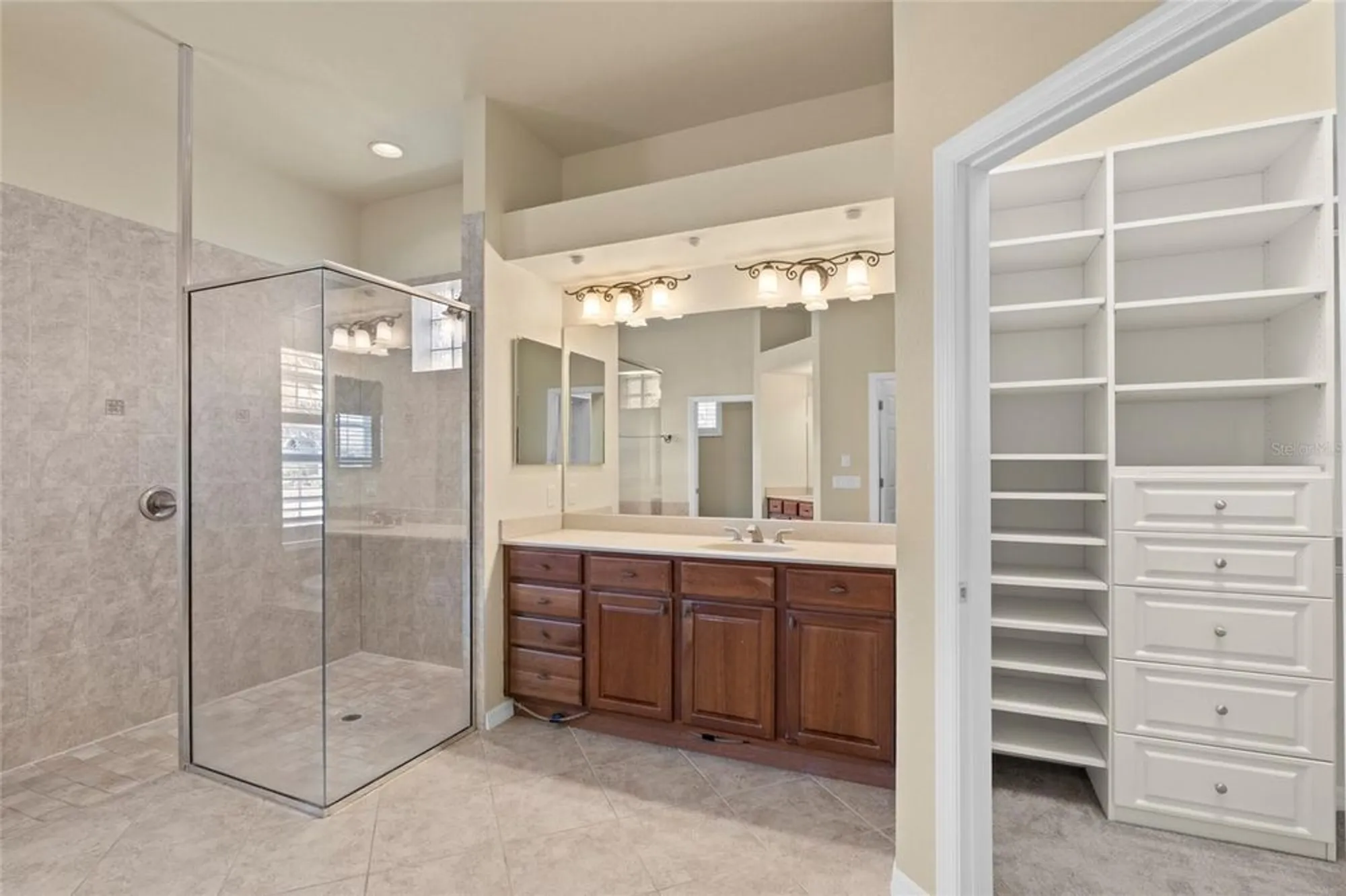 Property Slideshow image 18 of 48 | 5270 white ibis dr, North Port, FL, 34287