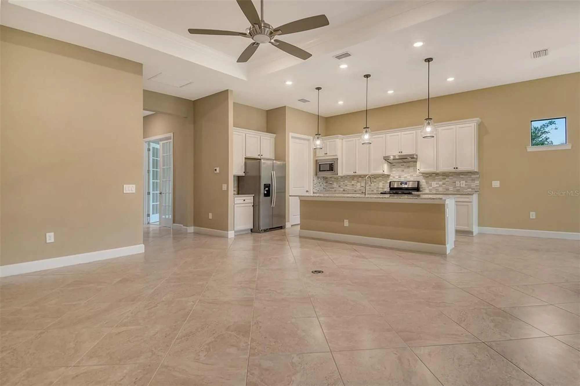 Property Slideshow image 8 of 72 | 17905 waterville pl, Bradenton, FL, 34202