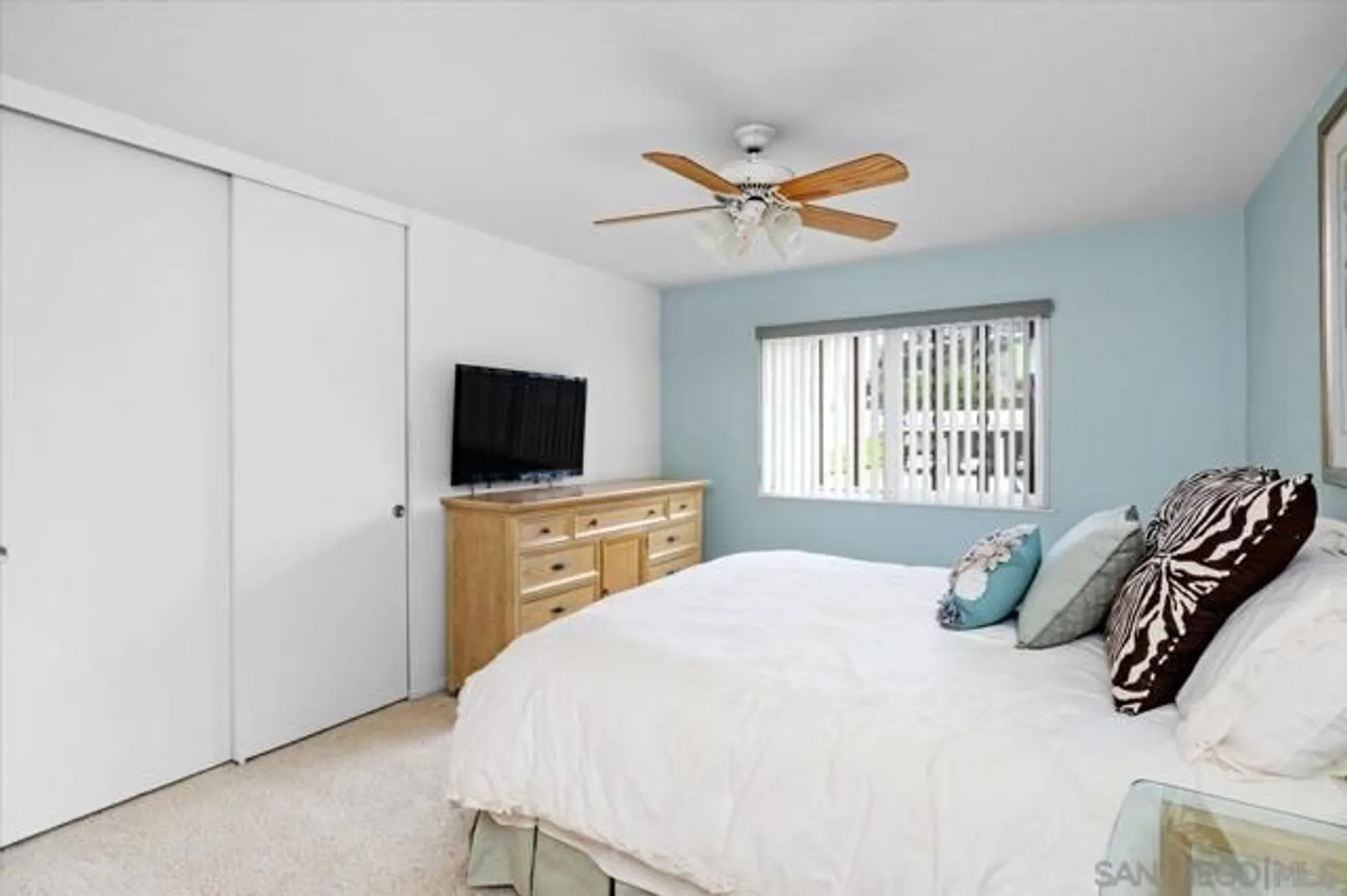 Property Slideshow image 15 of 21 | 12491 rios rd, San Diego, CA, 92128