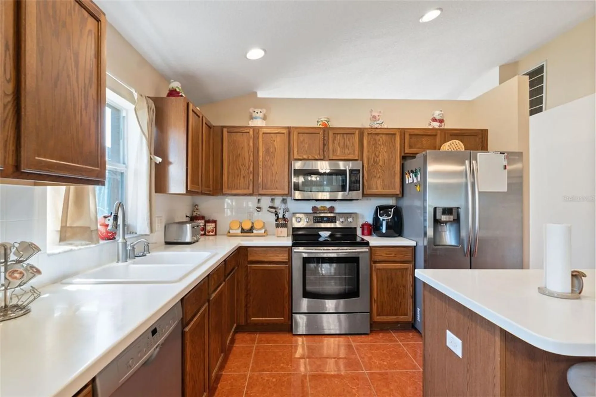 Property Slideshow image 12 of 78 | 1201 dustan pl, Trinity, FL, 34655