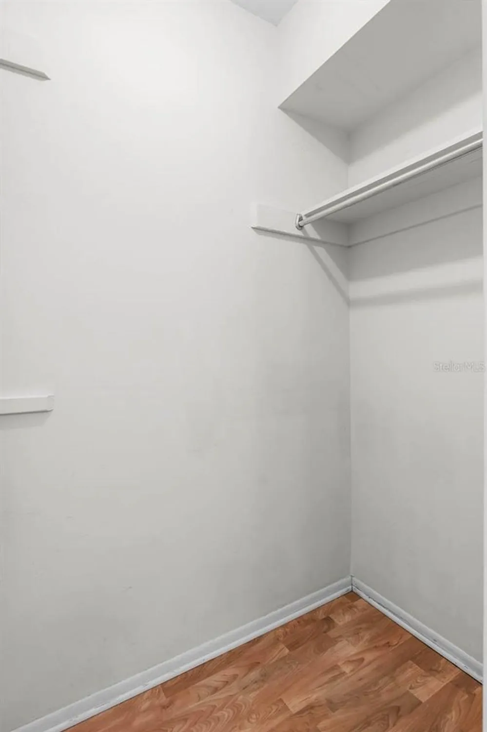 Property Slideshow image 16 of 80 | 829 fox hills dr, Sun City Center, FL, 33573