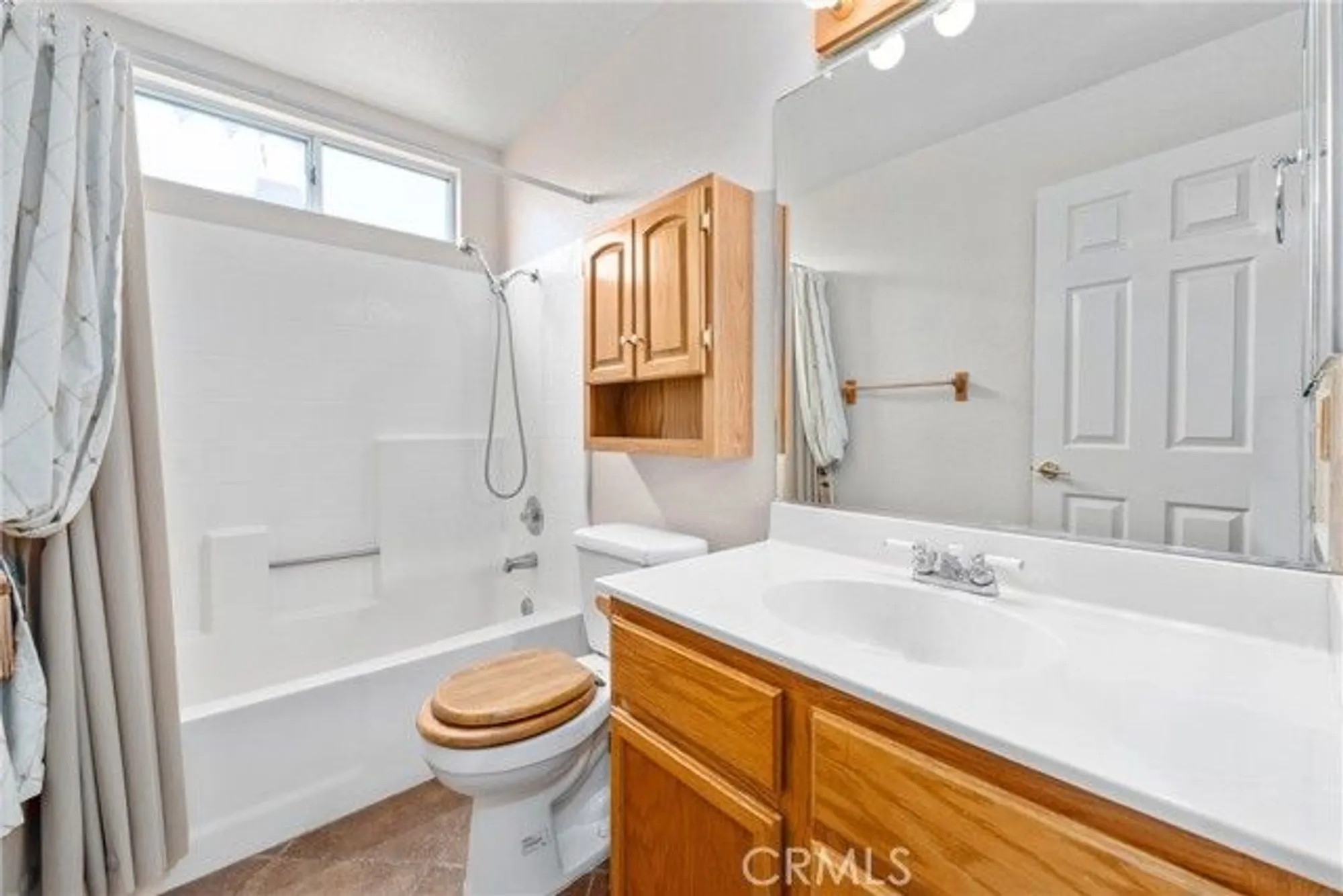 Property Slideshow image 23 of 35 | 1863 ash tree ln, Hemet, CA, 92545