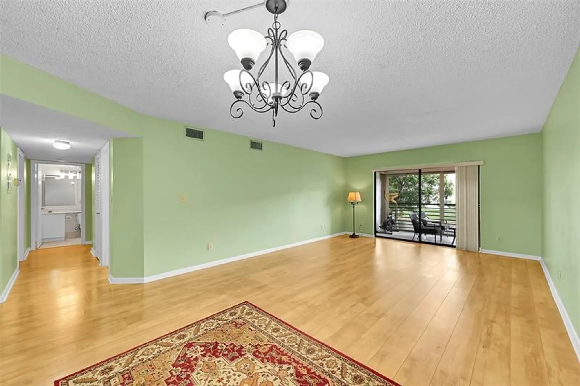 Property Slideshow image 11 of 64 | 4940 e sabal palm blvd apt 202, Tamarac, FL, 33319