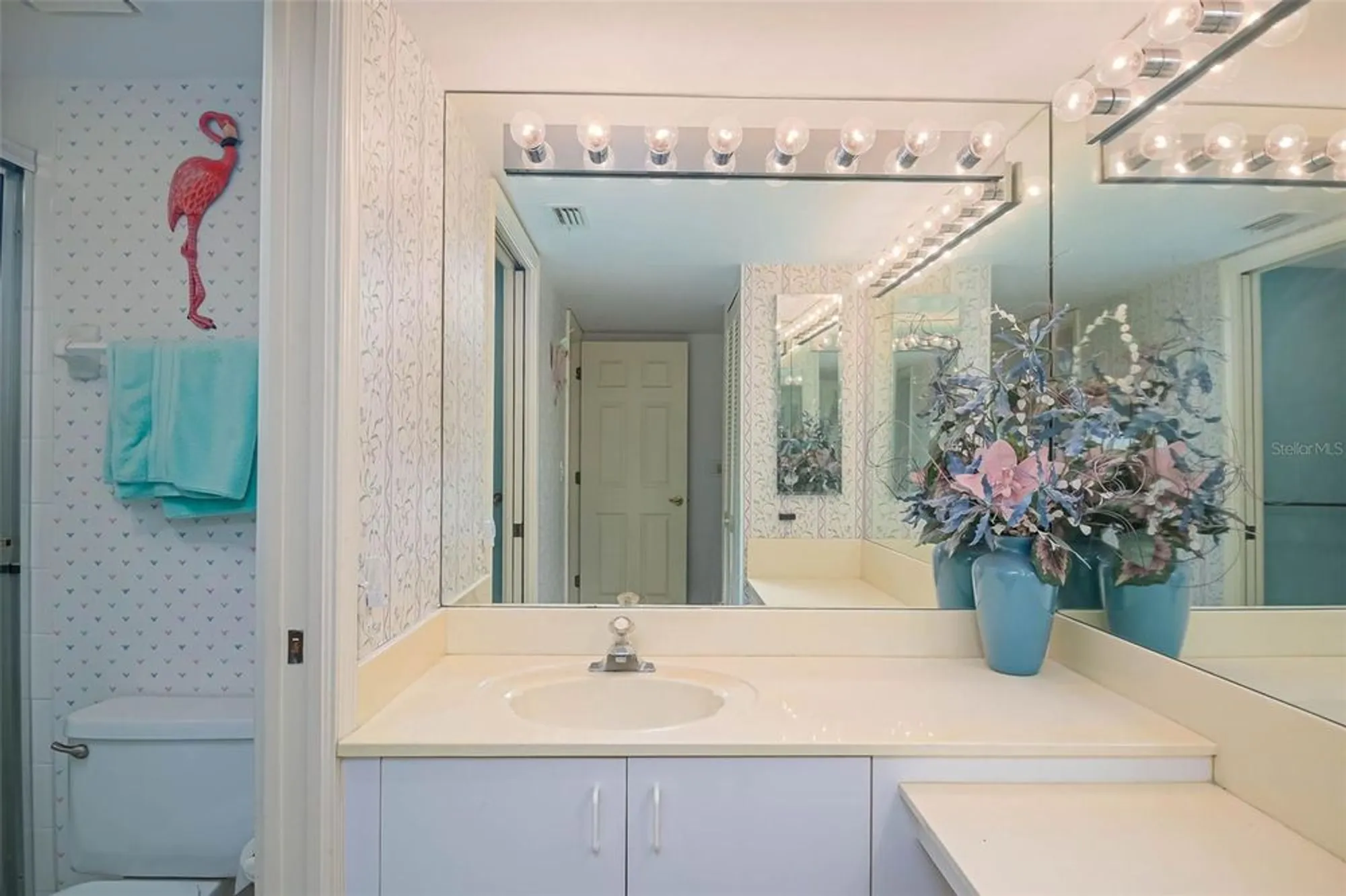 Property Slideshow image 18 of 30 | 5845 trailwinds dr 531, Fort Myers, FL, 33907