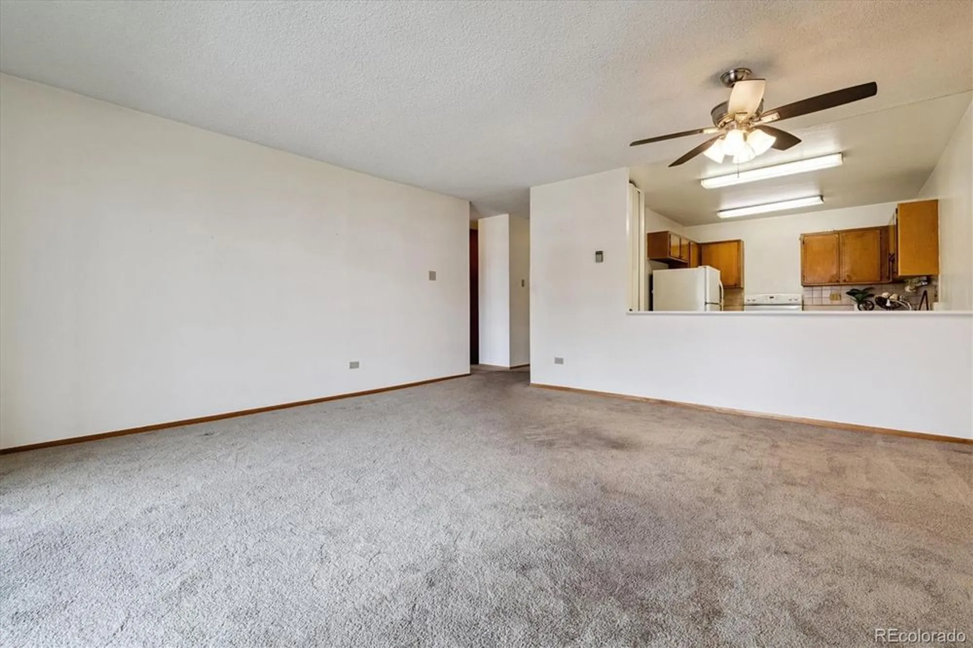 Property Slideshow image 3 of 44 | 610 s clinton st 10b, Denver, CO, 80247
