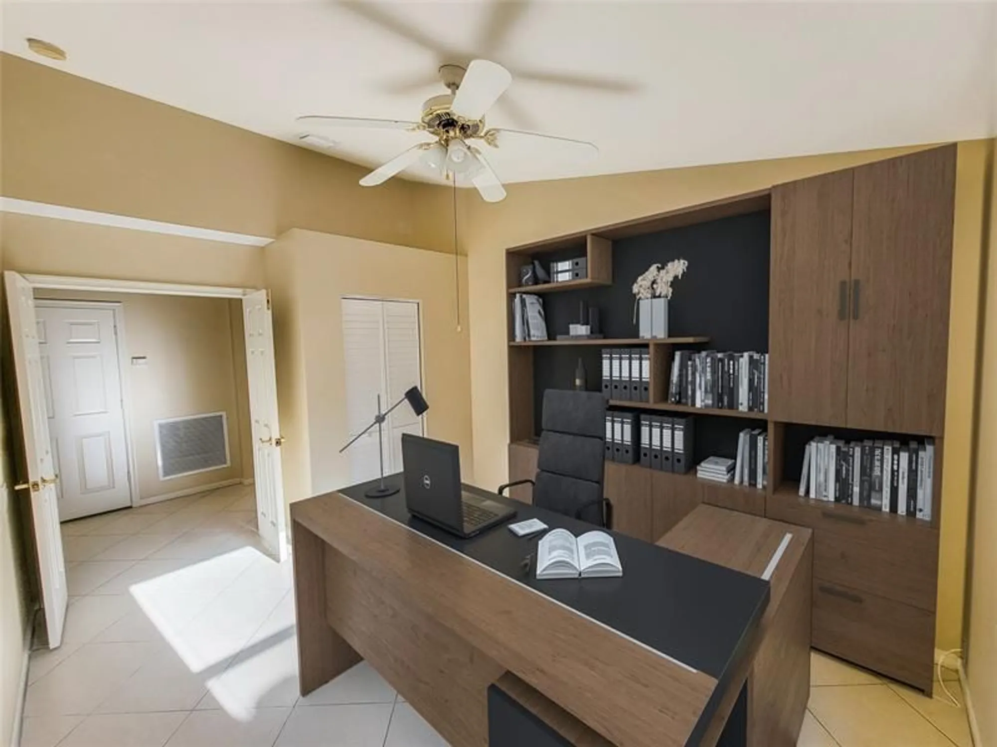 Property Slideshow image 14 of 22 | 5065 glenville dr, Boynton Beach, FL, 33437