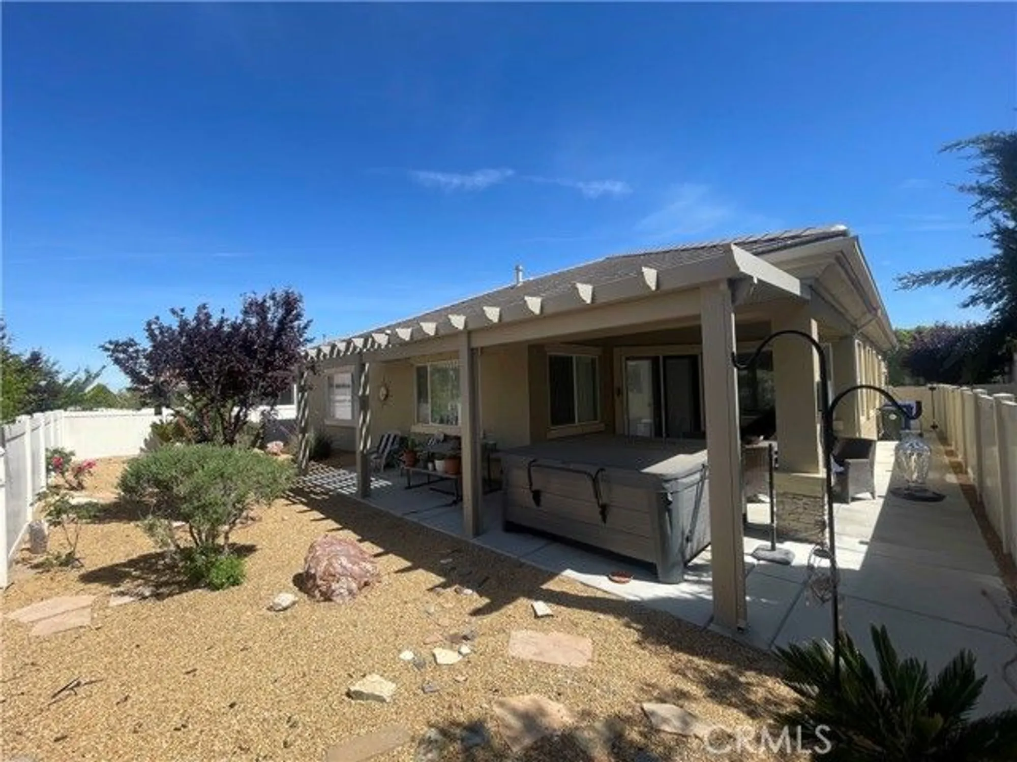 Property Slideshow image 44 of 56 | 19365 galloping hill rd, Apple Valley, CA, 92308