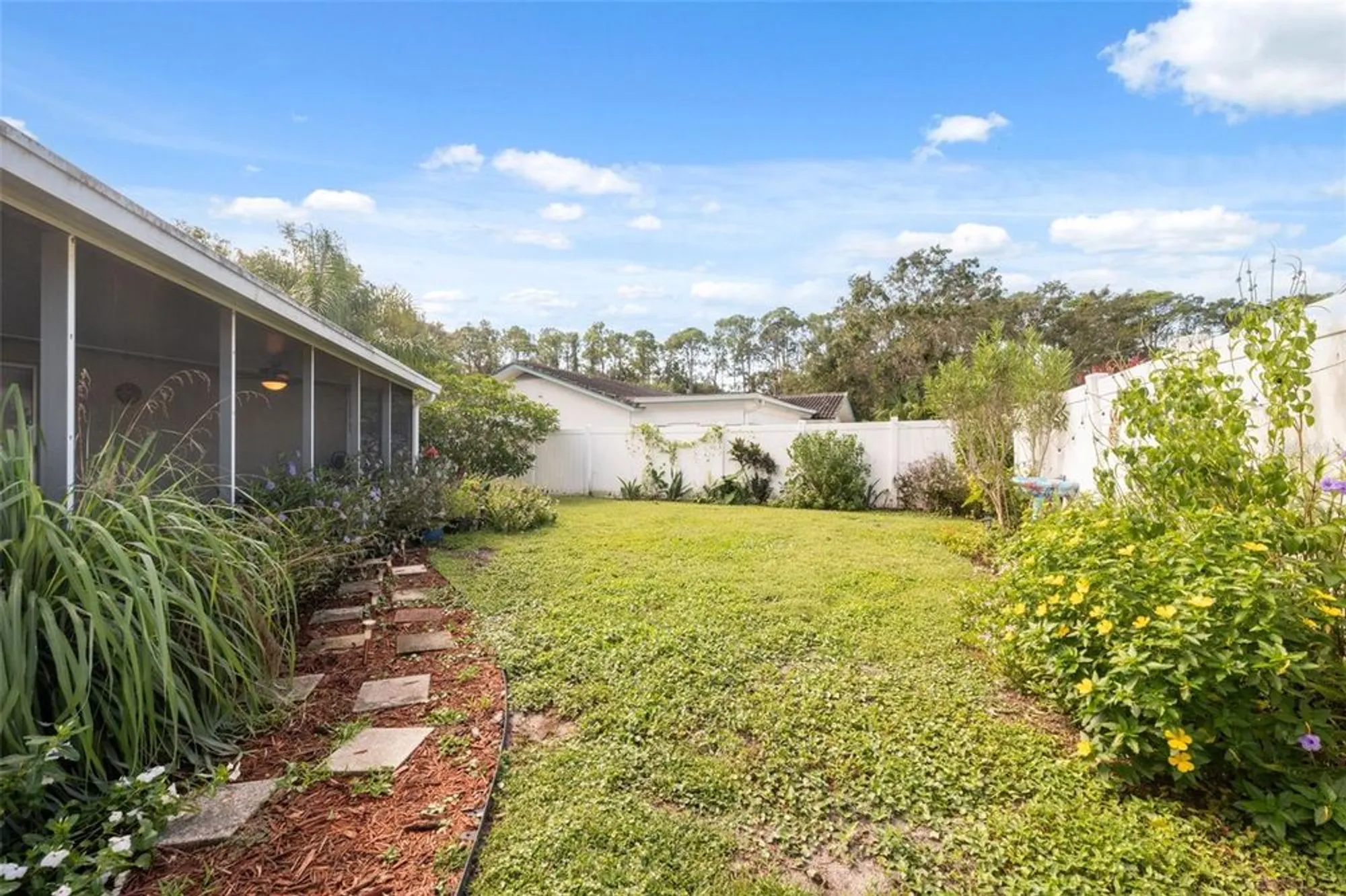 Property Slideshow image 32 of 40 | 766 anchorage ln, Palm Harbor, FL, 34685