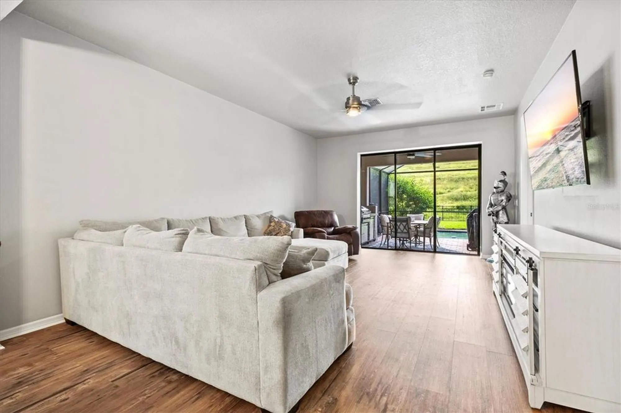 Property Slideshow image 20 of 95 | 5458 summit gln, Bradenton, FL, 34203