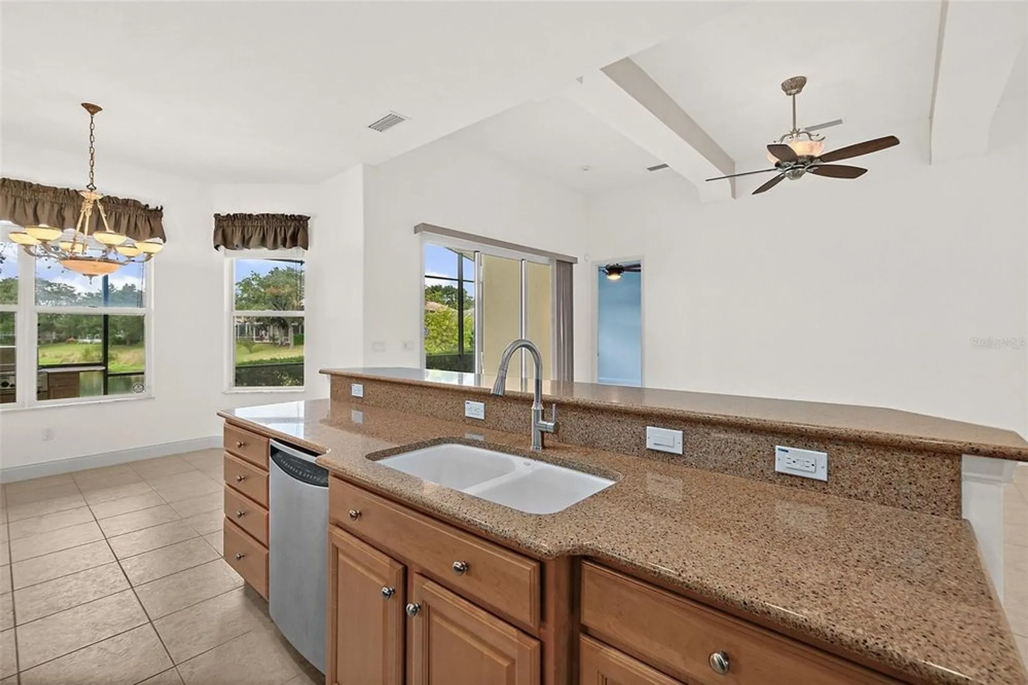 Property Slideshow image 42 of 71 | 79 southlake dr, Palm Coast, FL, 32137