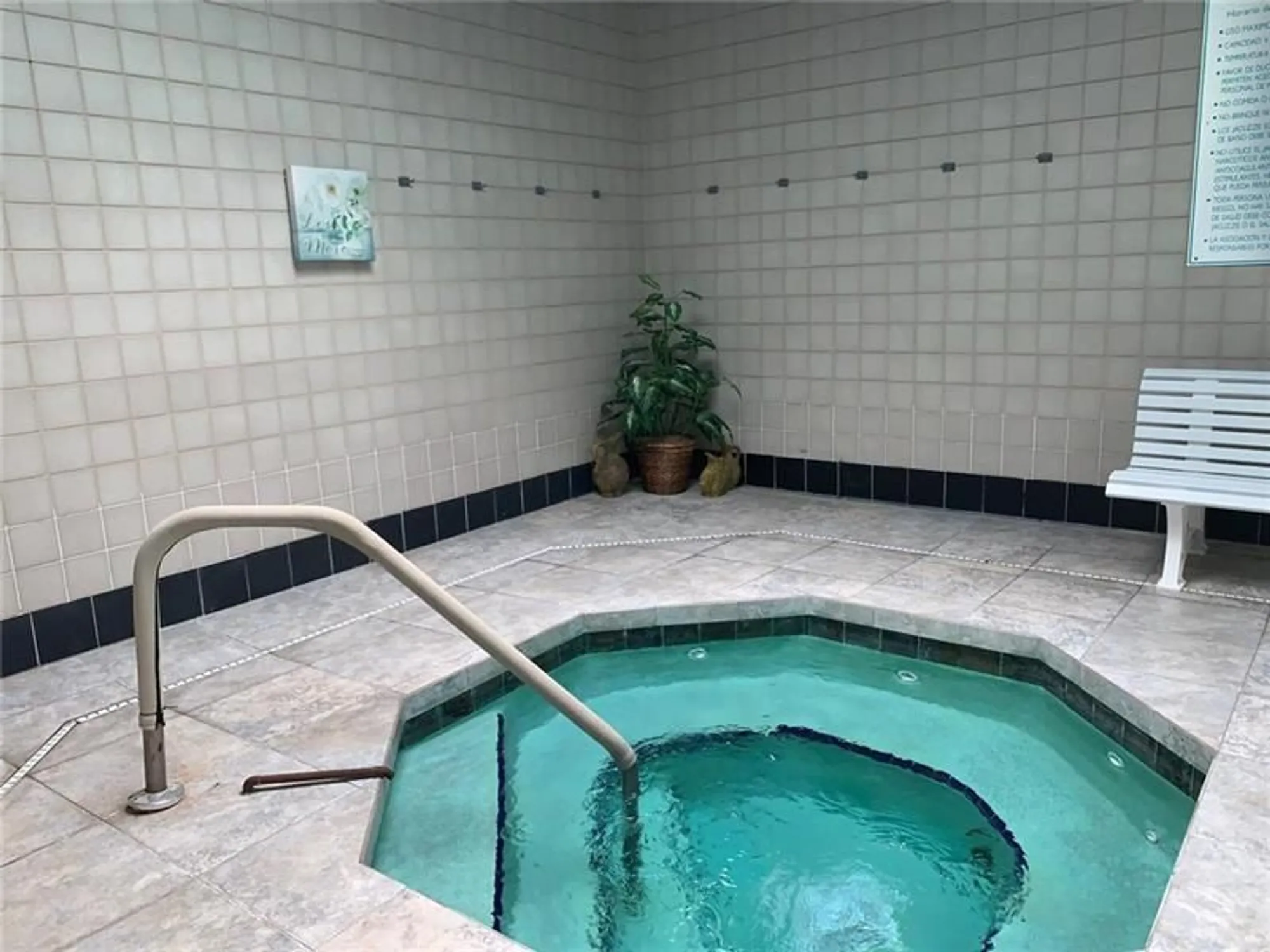 Property Slideshow image 30 of 31 | 1100 colony point cir apt 105, Pembroke Pines, FL, 33026