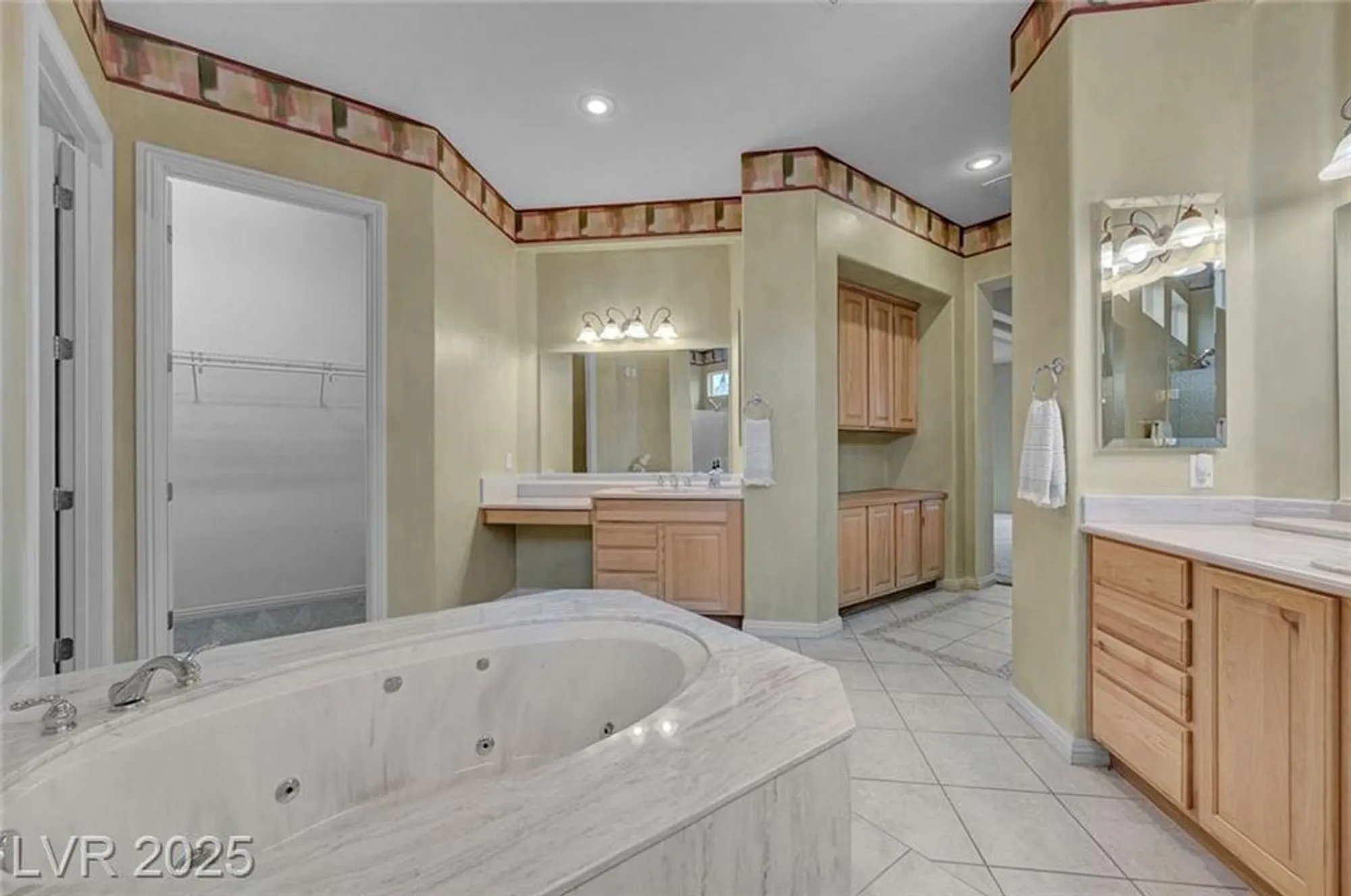 Property Slideshow image 29 of 61 | 4636 riva de romanza st, Las Vegas, NV, 89135
