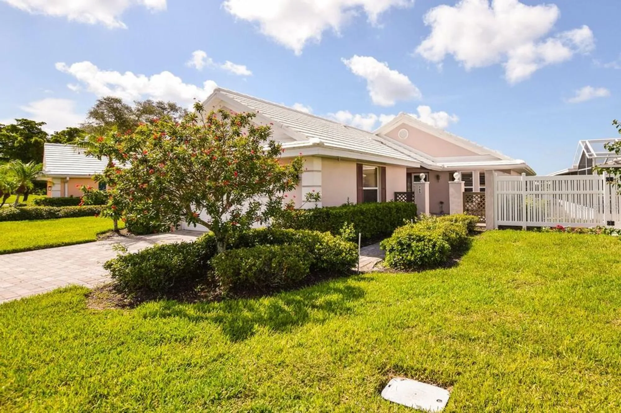 Property Slideshow image 15 of 57 | 745 harrington lake dr 30, Venice, FL, 34293