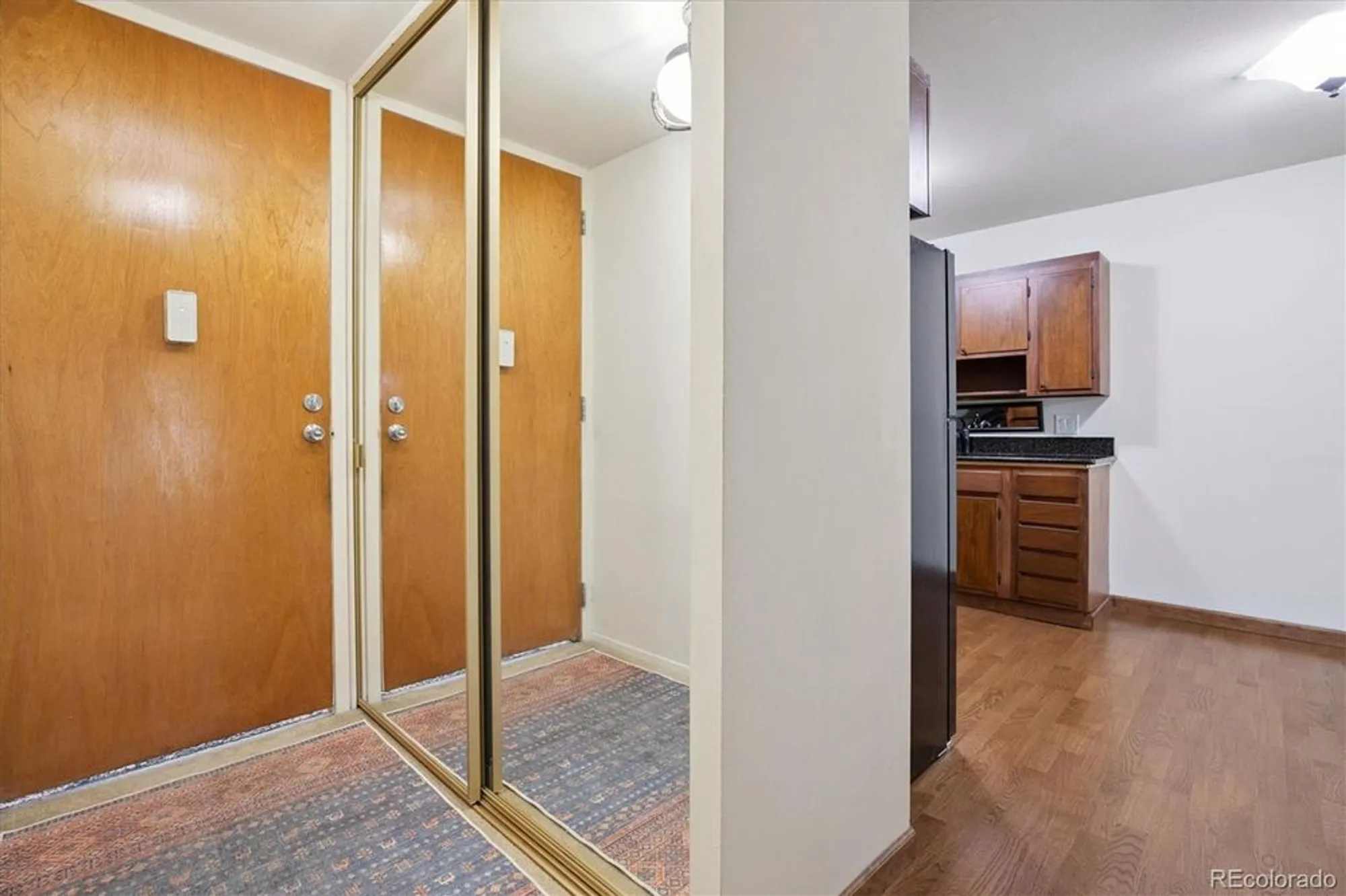 Property Slideshow image 4 of 19 | 725 s clinton st 2b, Denver, CO, 80247