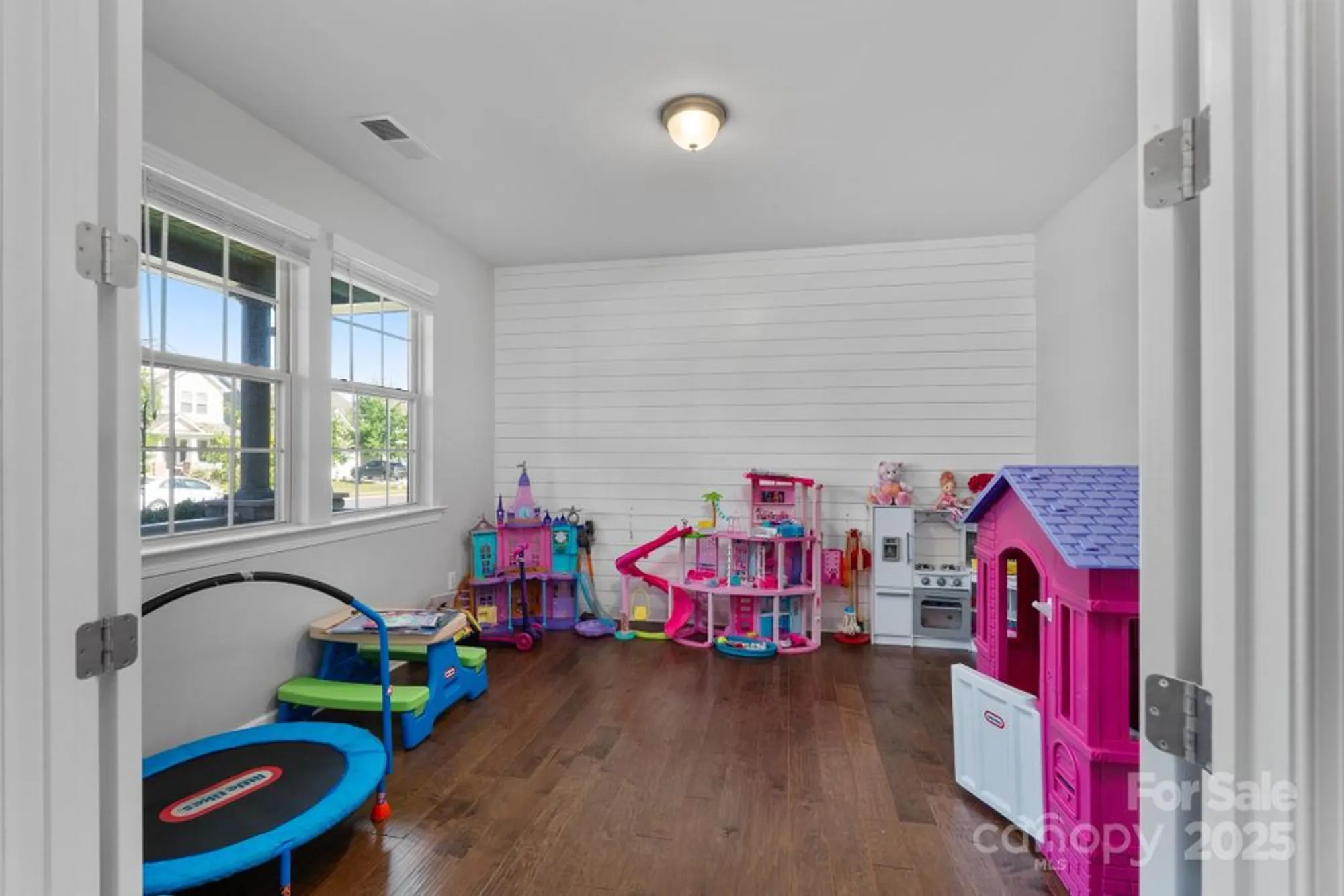 Property Slideshow image 7 of 48 | 4946 norman park pl, Lake Wylie, SC, 29710