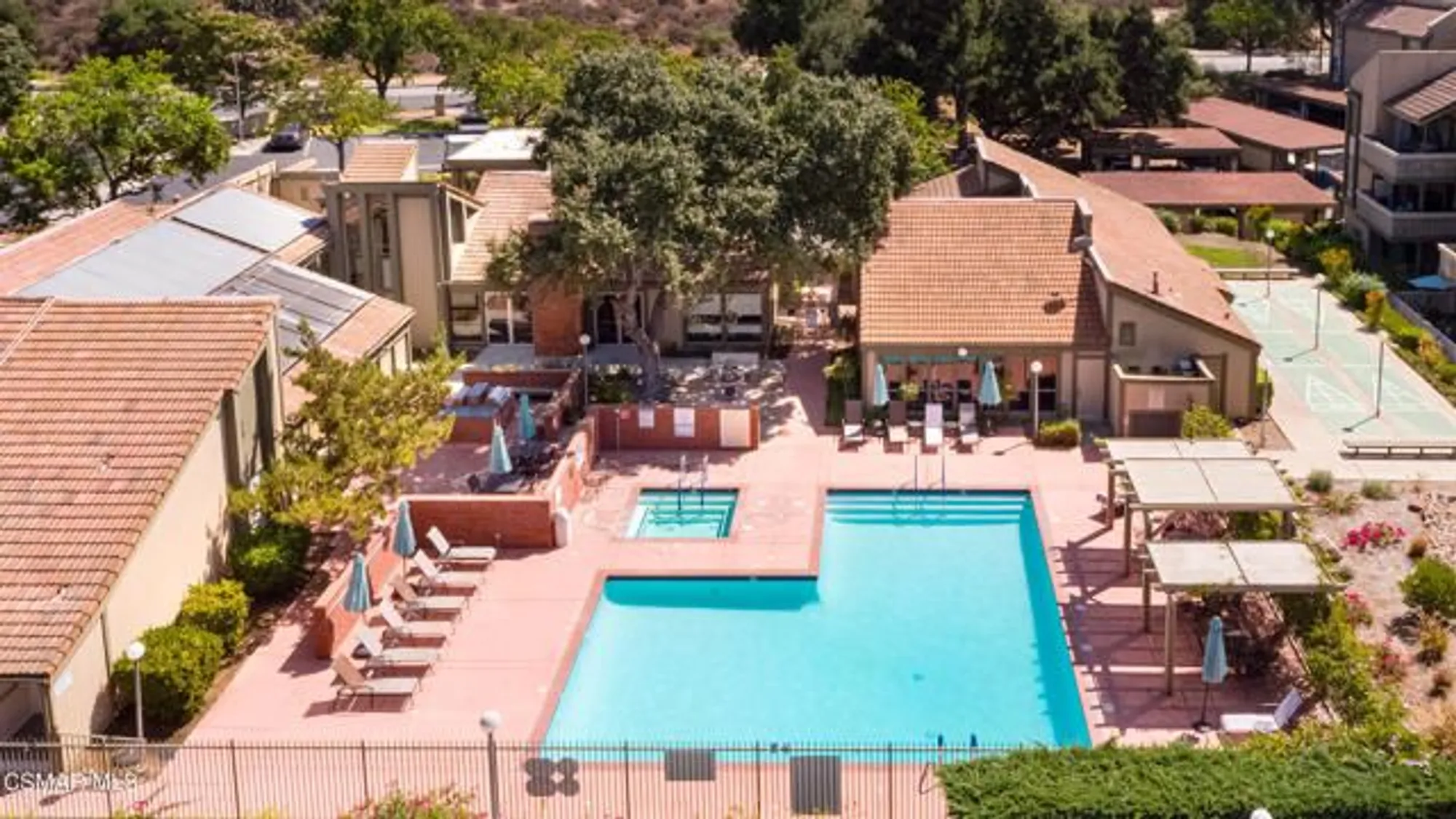 Property Slideshow image 47 of 62 | 224 oakleaf dr 105, Thousand Oaks, CA, 91360