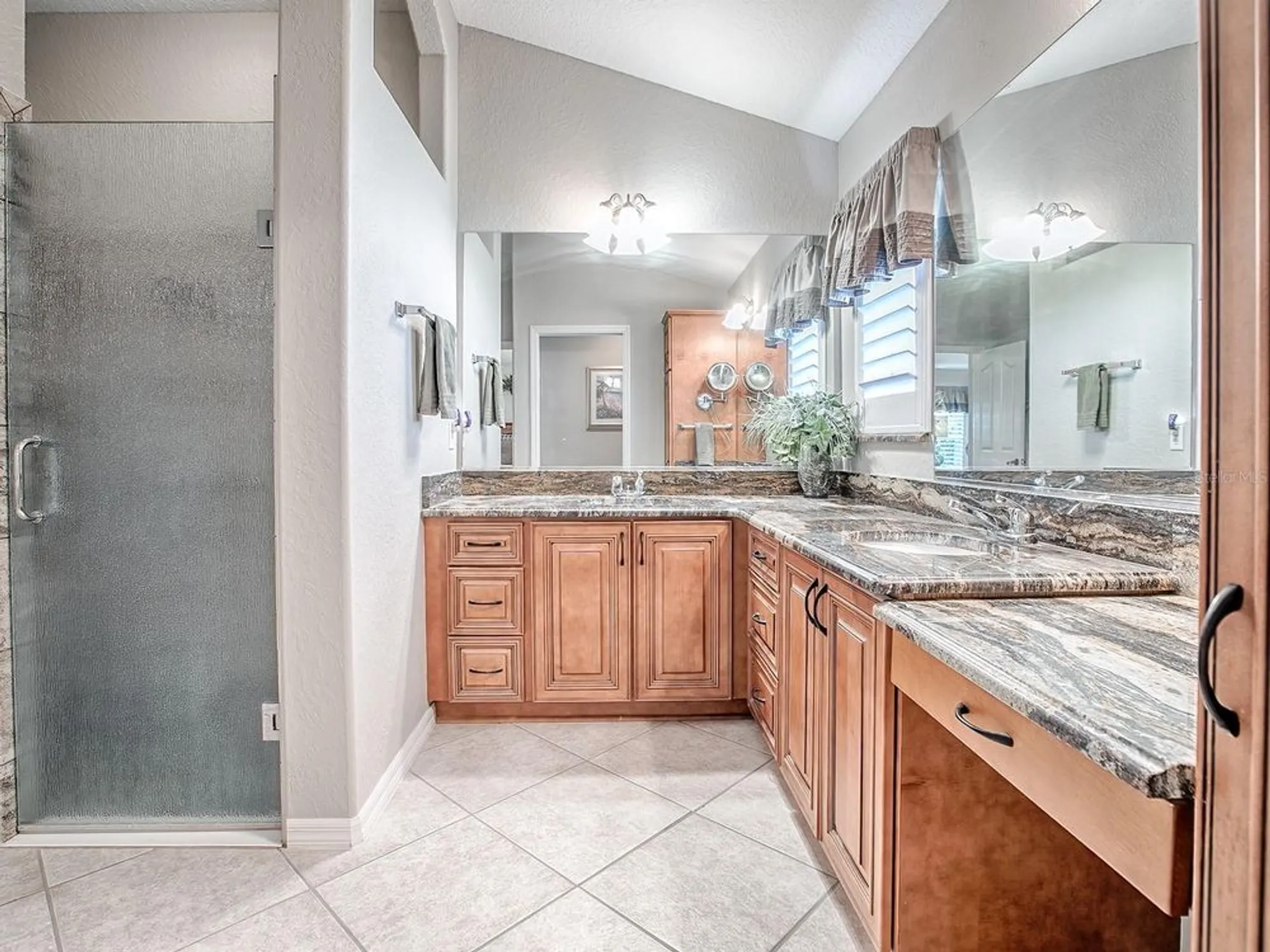 Property Slideshow image 22 of 37 | 629 hartley pl, The Villages, FL, 32162