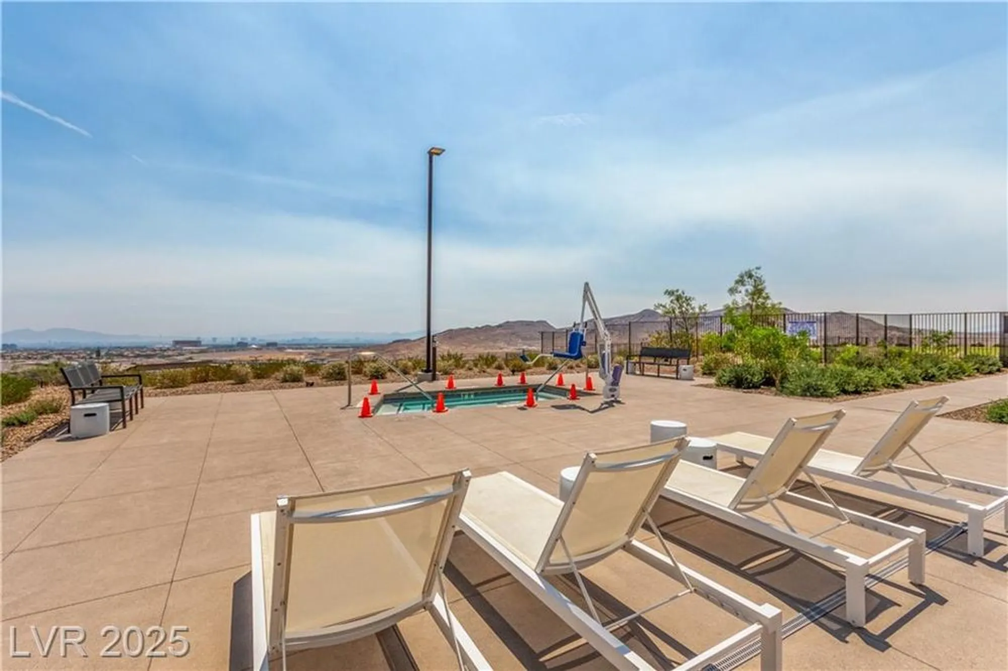 Property Slideshow image 34 of 43 | 905 belleforte ln, Las Vegas, NV, 89138