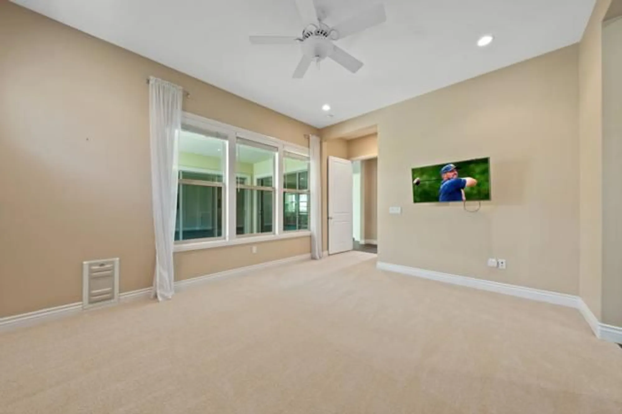 Property Slideshow image 19 of 35 | 82707 woodcreek ct, Indio, CA, 92201