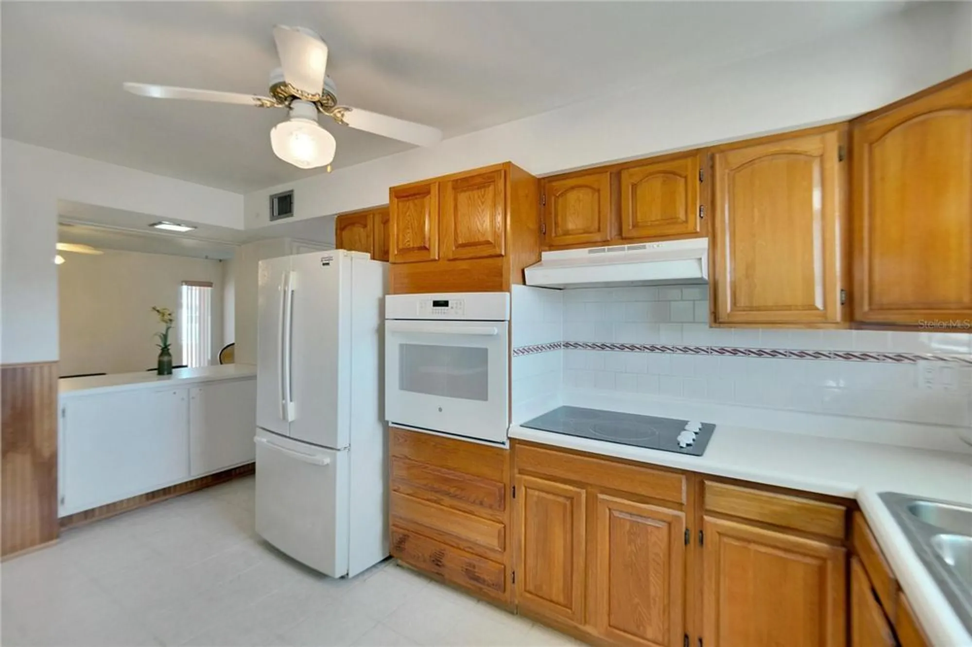Property Slideshow image 14 of 47 | 1535 council dr, Sun City Center, FL, 33573