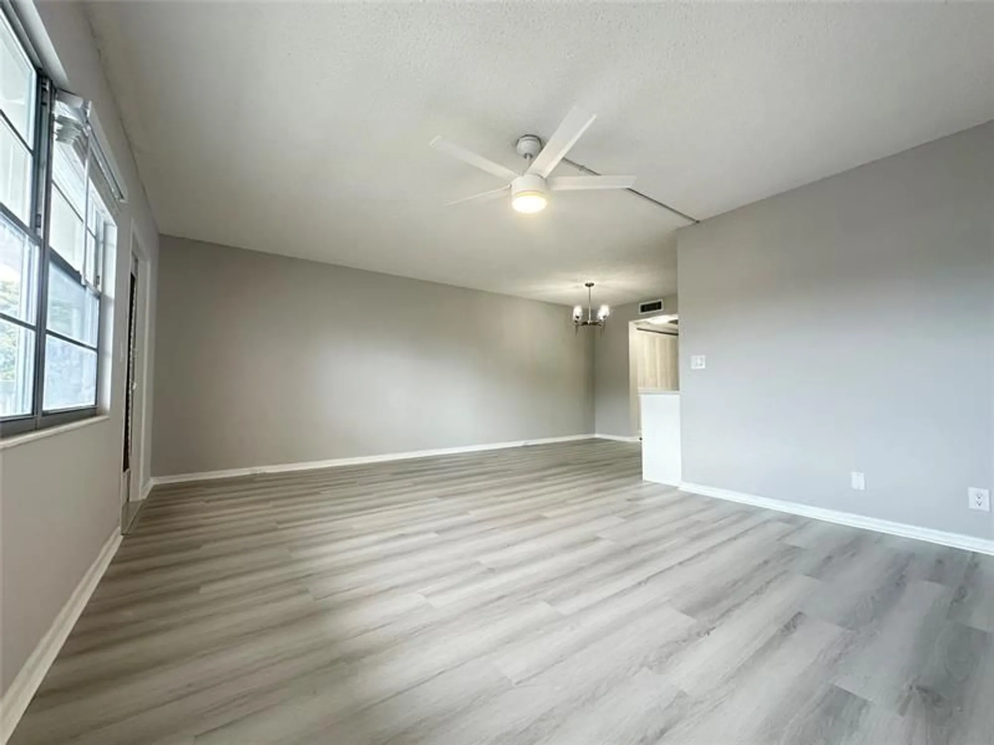 Property Slideshow image 9 of 66 | 2048 newport n # 2048, Deerfield Beach, FL, 33442