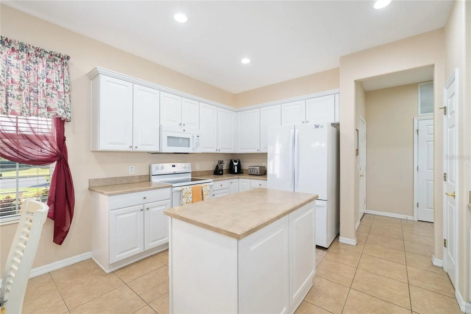 Property Slideshow image 12 of 68 | 8865 se 119th st, Summerfield, FL, 34491