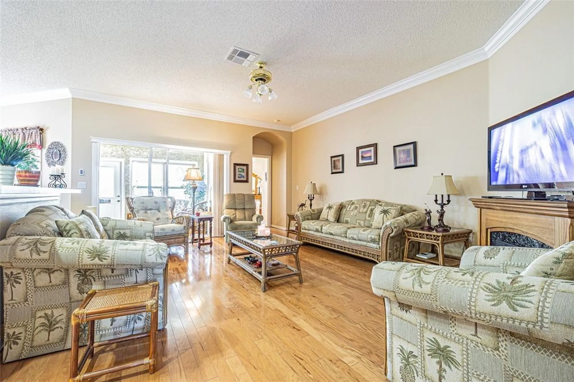 Property Slideshow image 6 of 26 | 2514 sandy hill ct, Holiday, FL, 34691