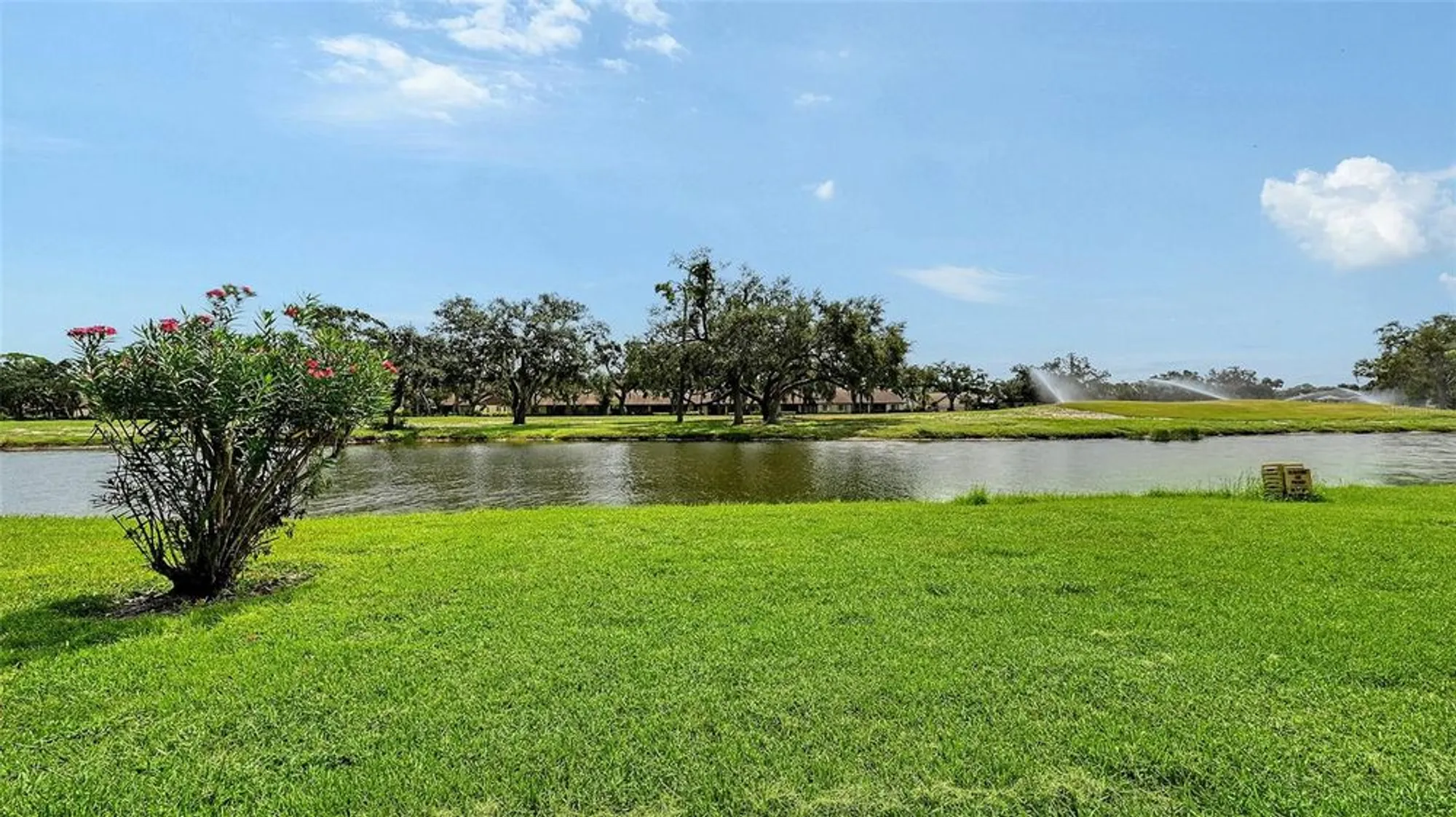 Property Slideshow image 40 of 63 | 7340 golf pointe cir, Sarasota, FL, 34243