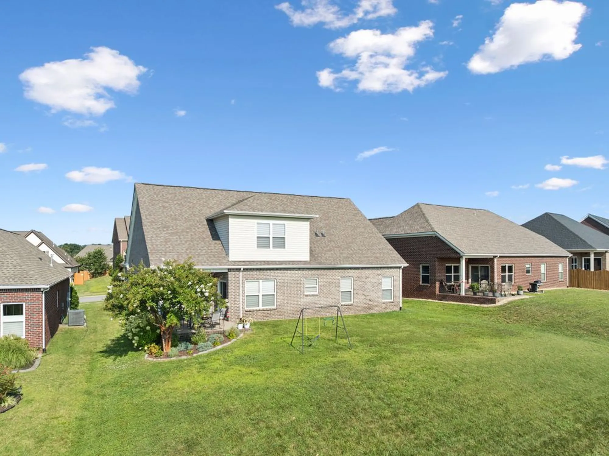 Property Slideshow image 32 of 38 | 1022 waterstone dr, Lebanon, TN, 37090