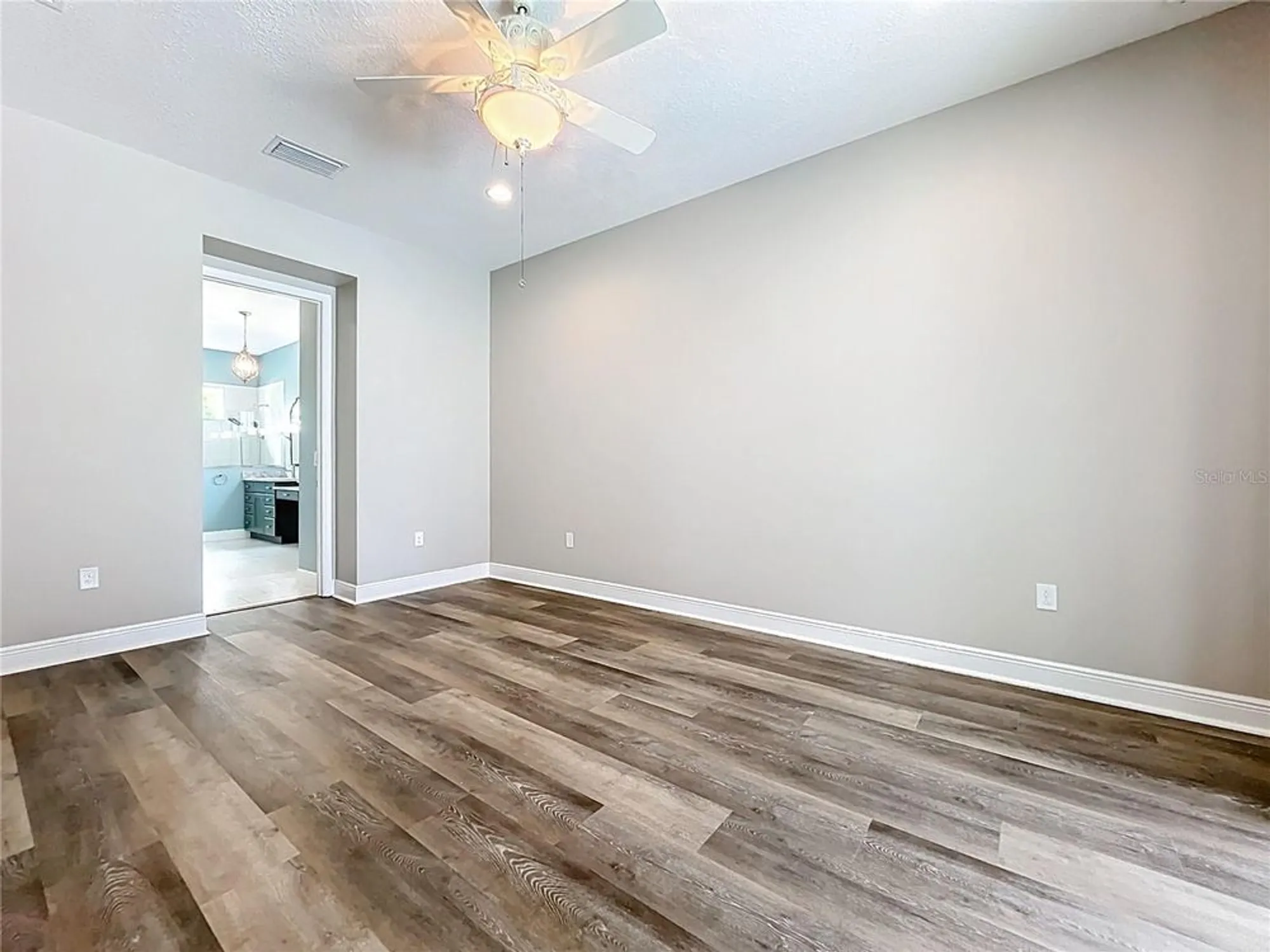 Property Slideshow image 23 of 60 | 1977 weymouth ct, Mount Dora, FL, 32757