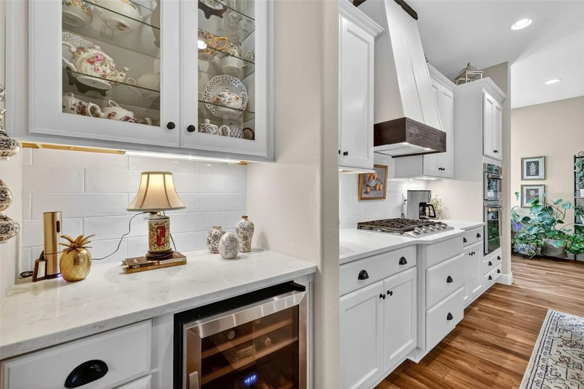 Property Slideshow image 19 of 73 | 8464 bridgeport bay cir, Mount Dora, FL, 32757
