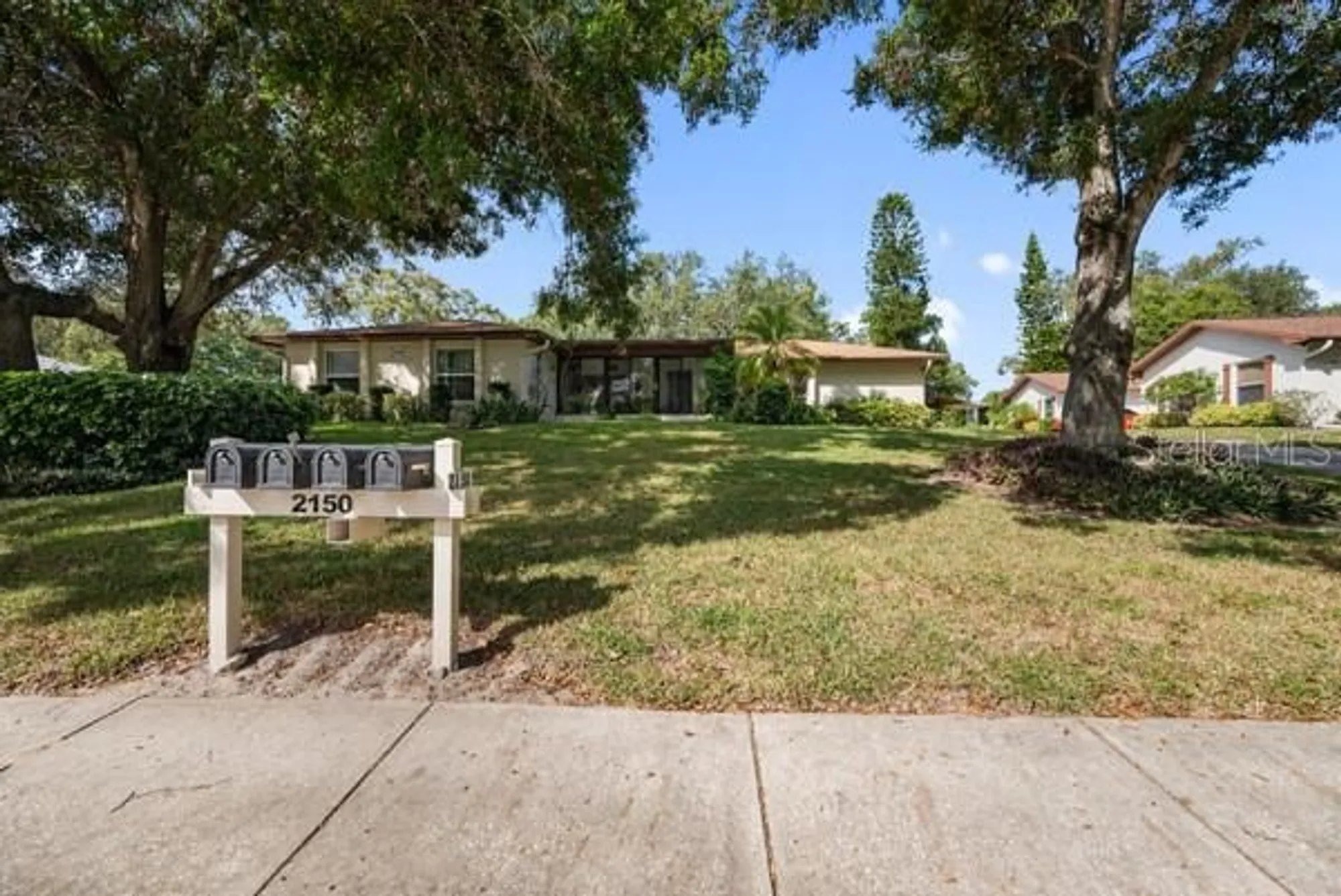 Property Slideshow image 25 of 33 | 2150 shelly dr a, Palm Harbor, FL, 34684