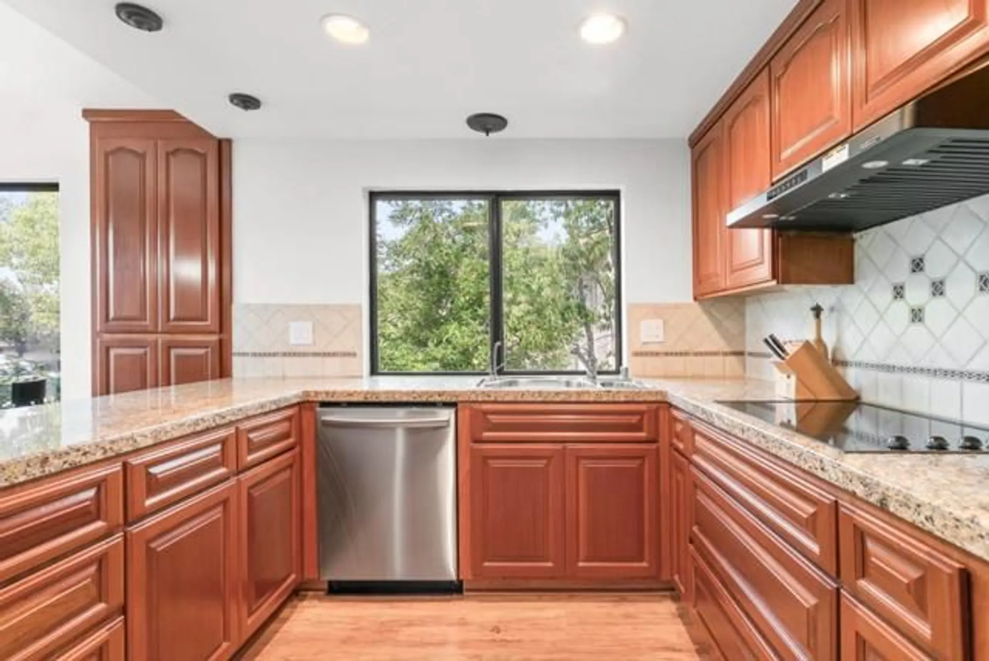 Property Slideshow image 17 of 37 | 8449 traminer ct, San Jose, CA, 95135