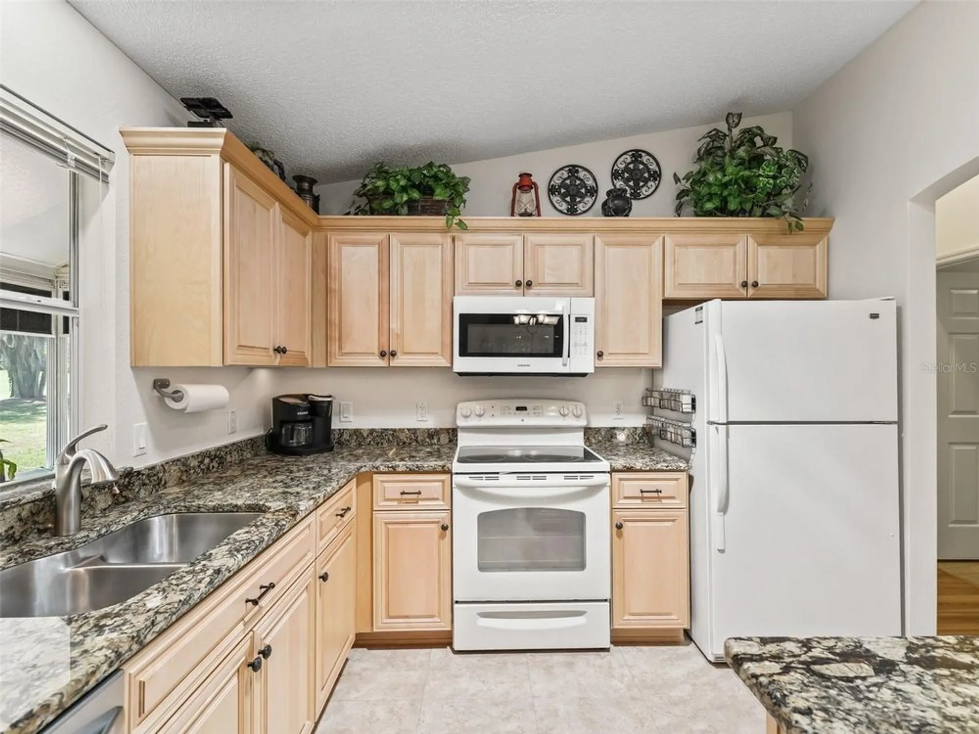 Property Slideshow image 11 of 49 | 511 chula vista ave, Lady Lake, FL, 32159