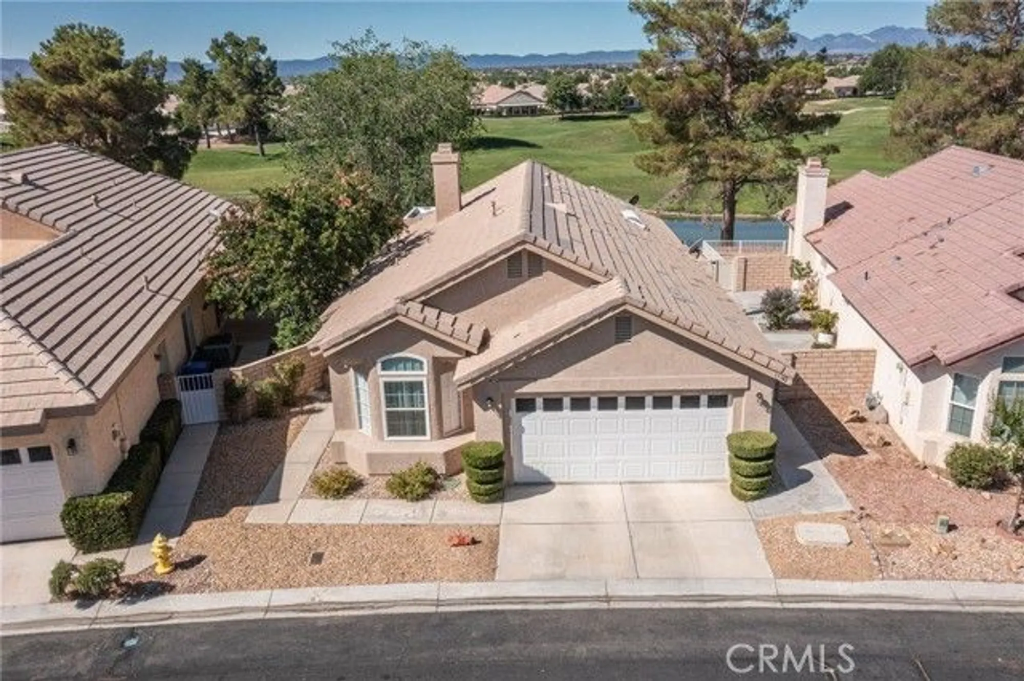 Property Slideshow image 4 of 43 | 11342 sawgrass bnd, Apple Valley, CA, 92308