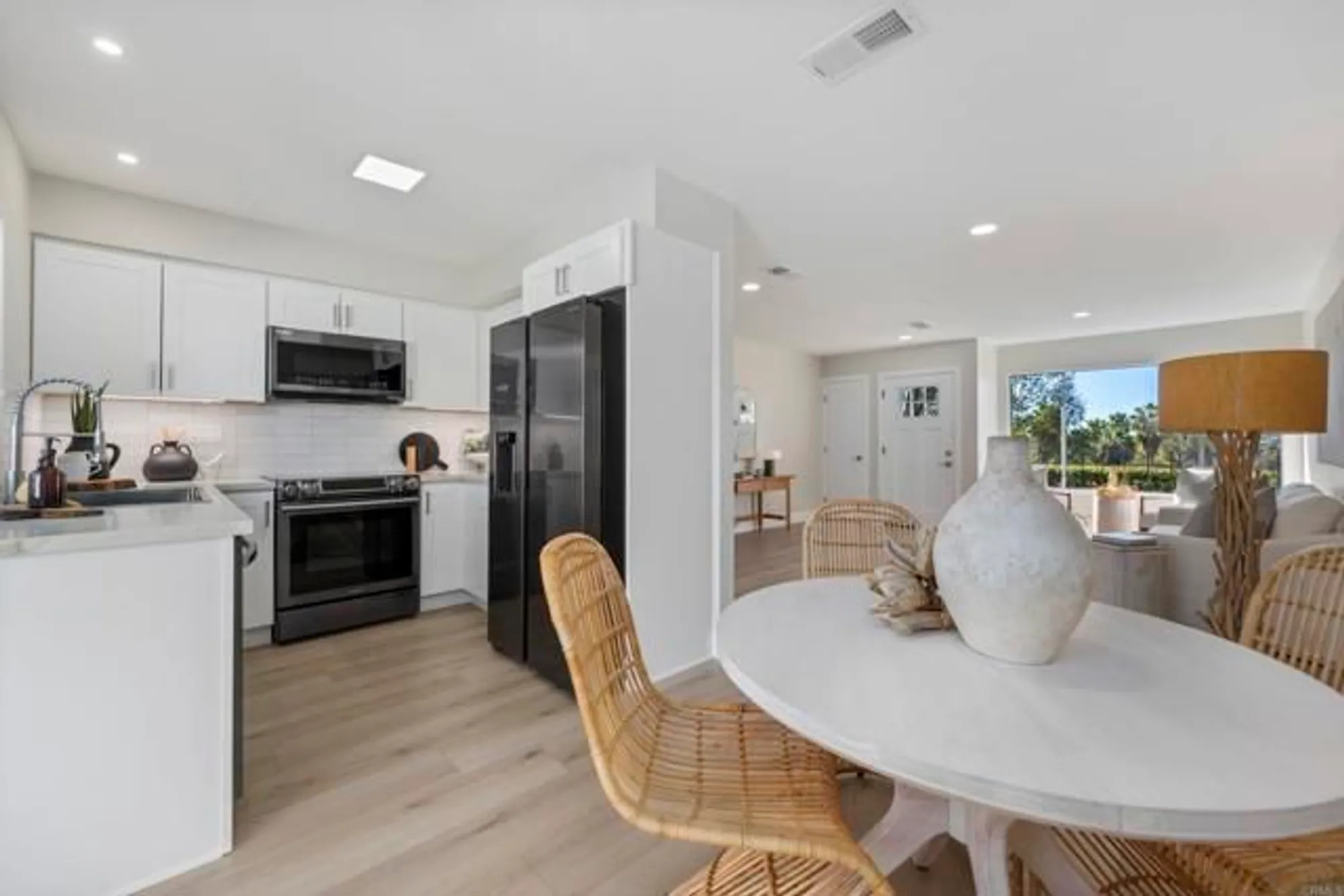 Property Slideshow image 11 of 31 | 3839 vista campana 72, Oceanside, CA, 92057