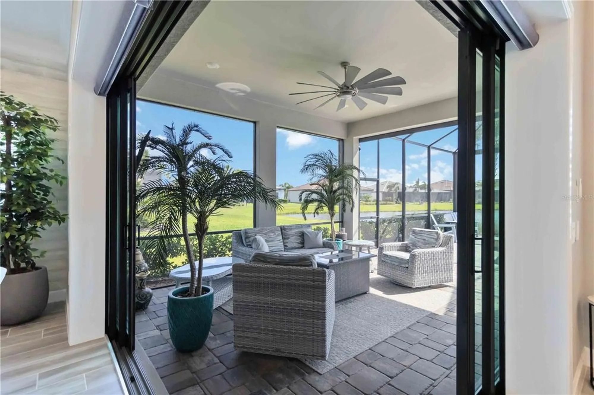 Property Slideshow image 30 of 83 | 7327 summerland cv, Bradenton, FL, 34202