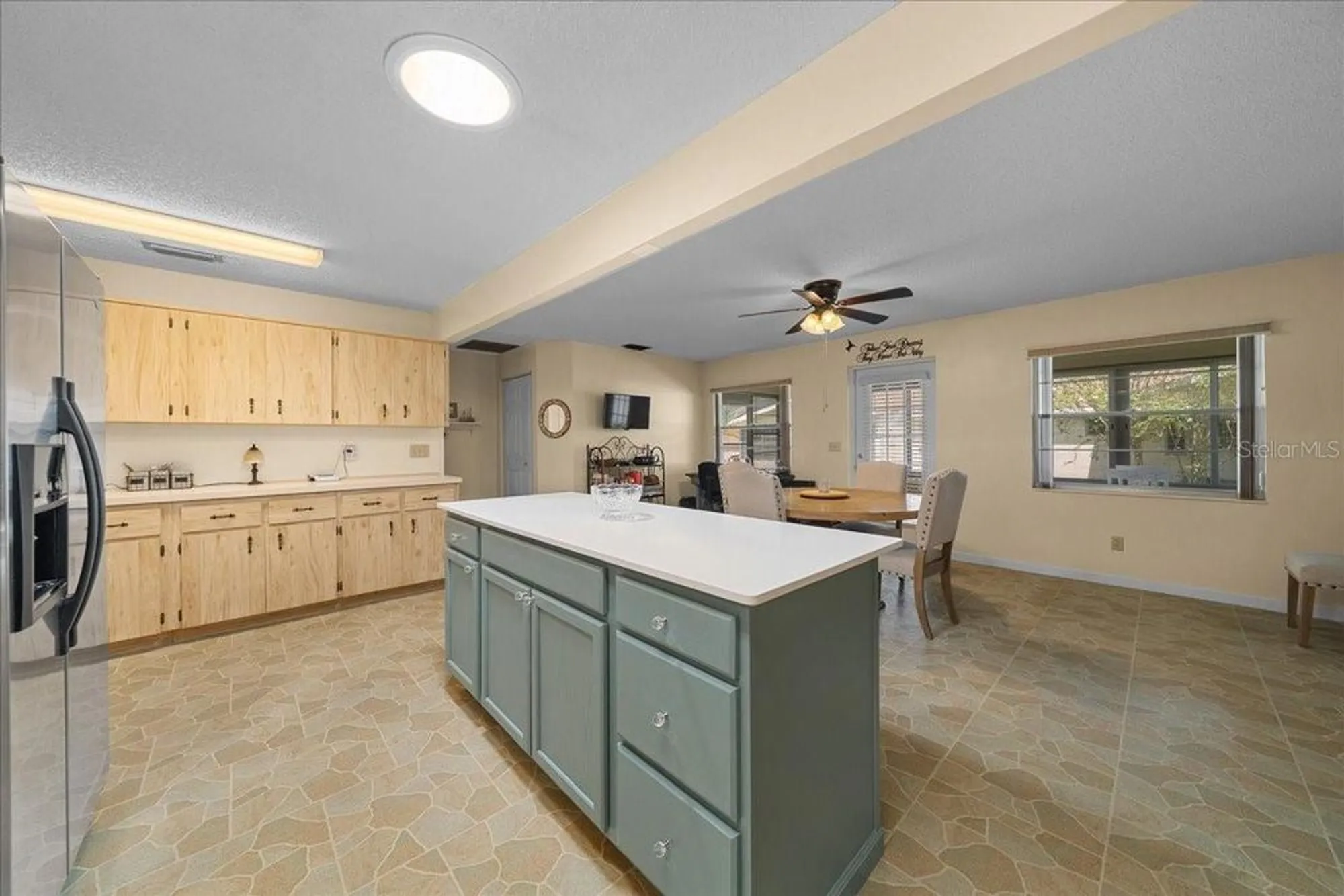 Property Slideshow image 16 of 45 | 8715 sw 97th st a, Ocala, FL, 34481