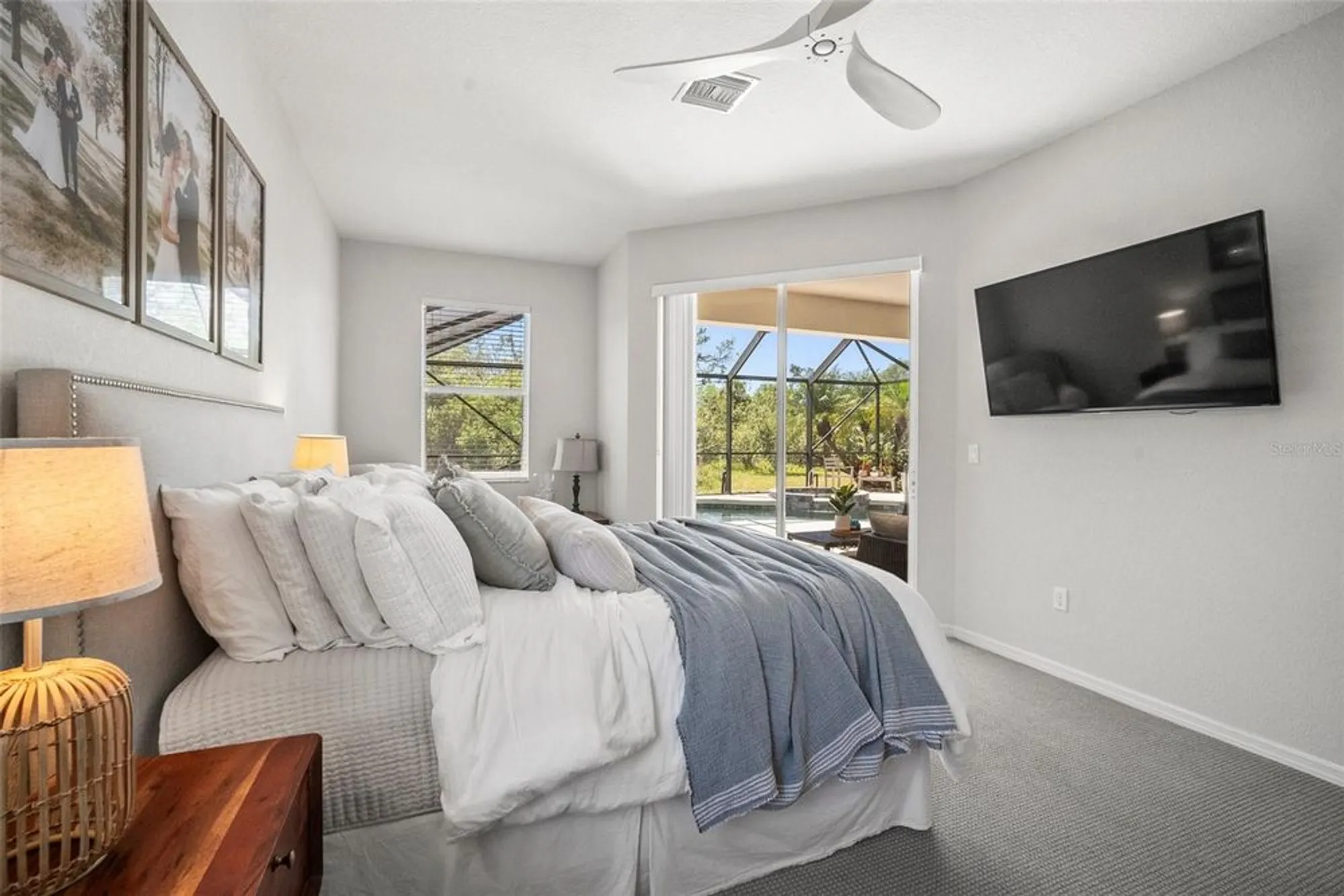 Property Slideshow image 17 of 52 | 358 river enclave ct, Bradenton, FL, 34212