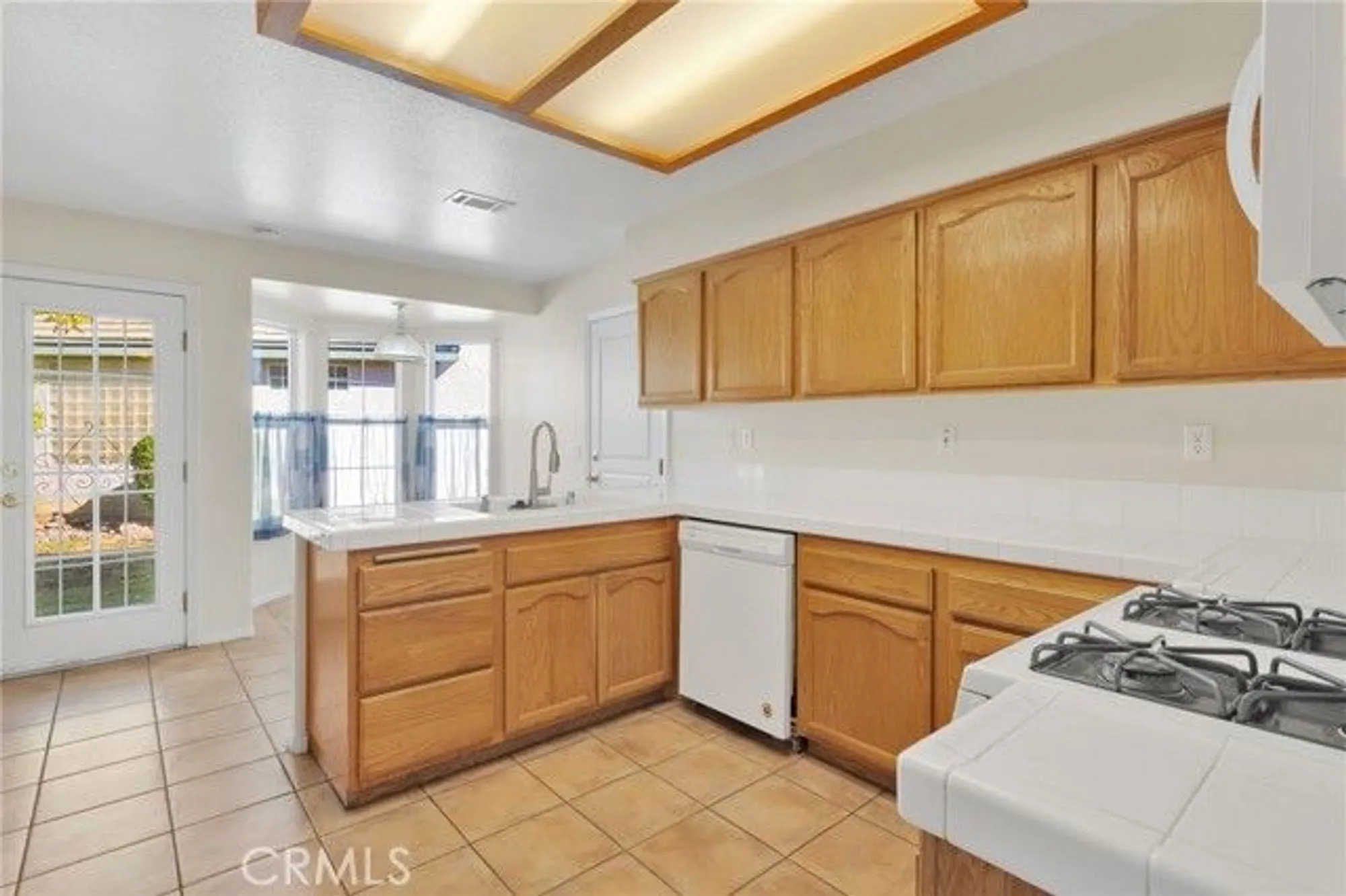 Property Slideshow image 12 of 28 | 11236 bunker cir, Apple Valley, CA, 92308