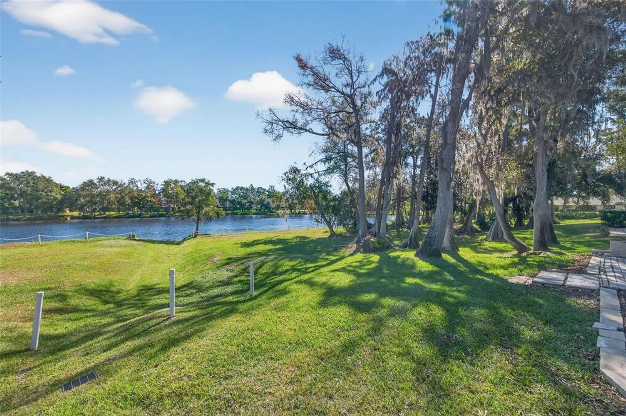 Property Slideshow image 22 of 34 | 2529 oakleaf ln 30a, Clearwater, FL, 33763