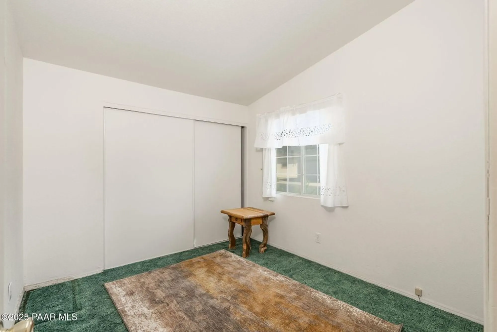 Property Slideshow image 14 of 24 | 624 n blue spruce dr, Dewey-Humboldt, AZ, 86327